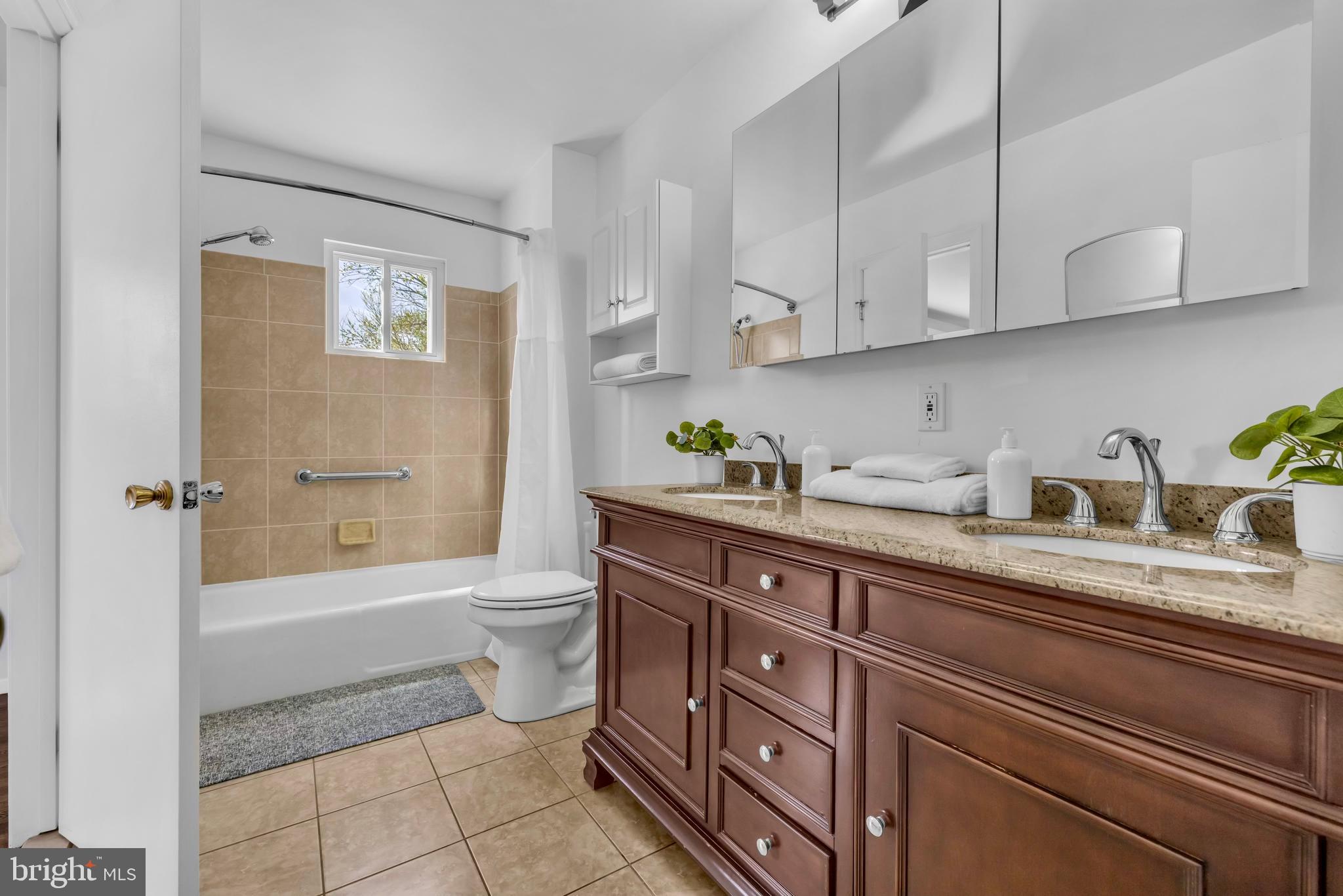 SEABROOK ESTATES - Residential