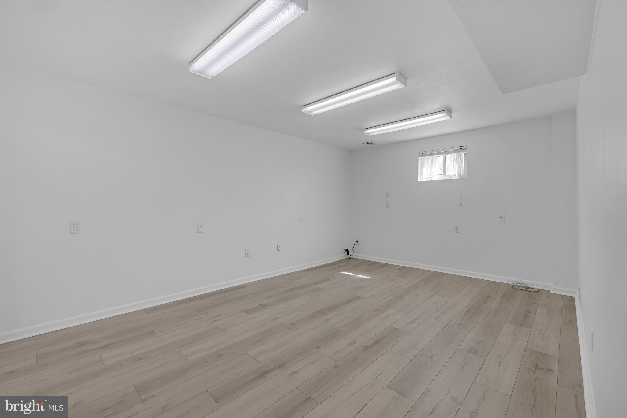 SEABROOK ESTATES - Residential