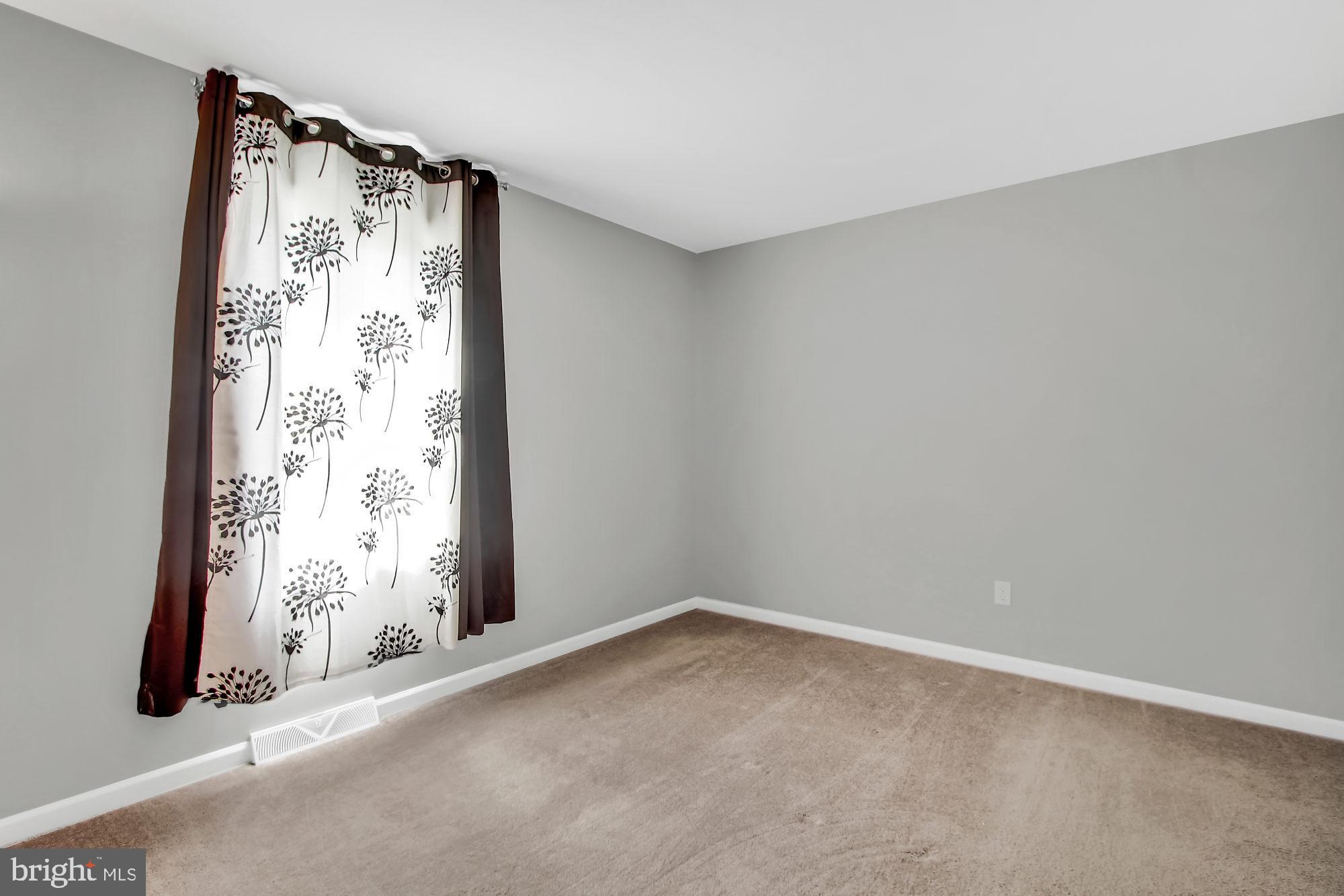 ASHCOMBE FARMS WEST - Residential