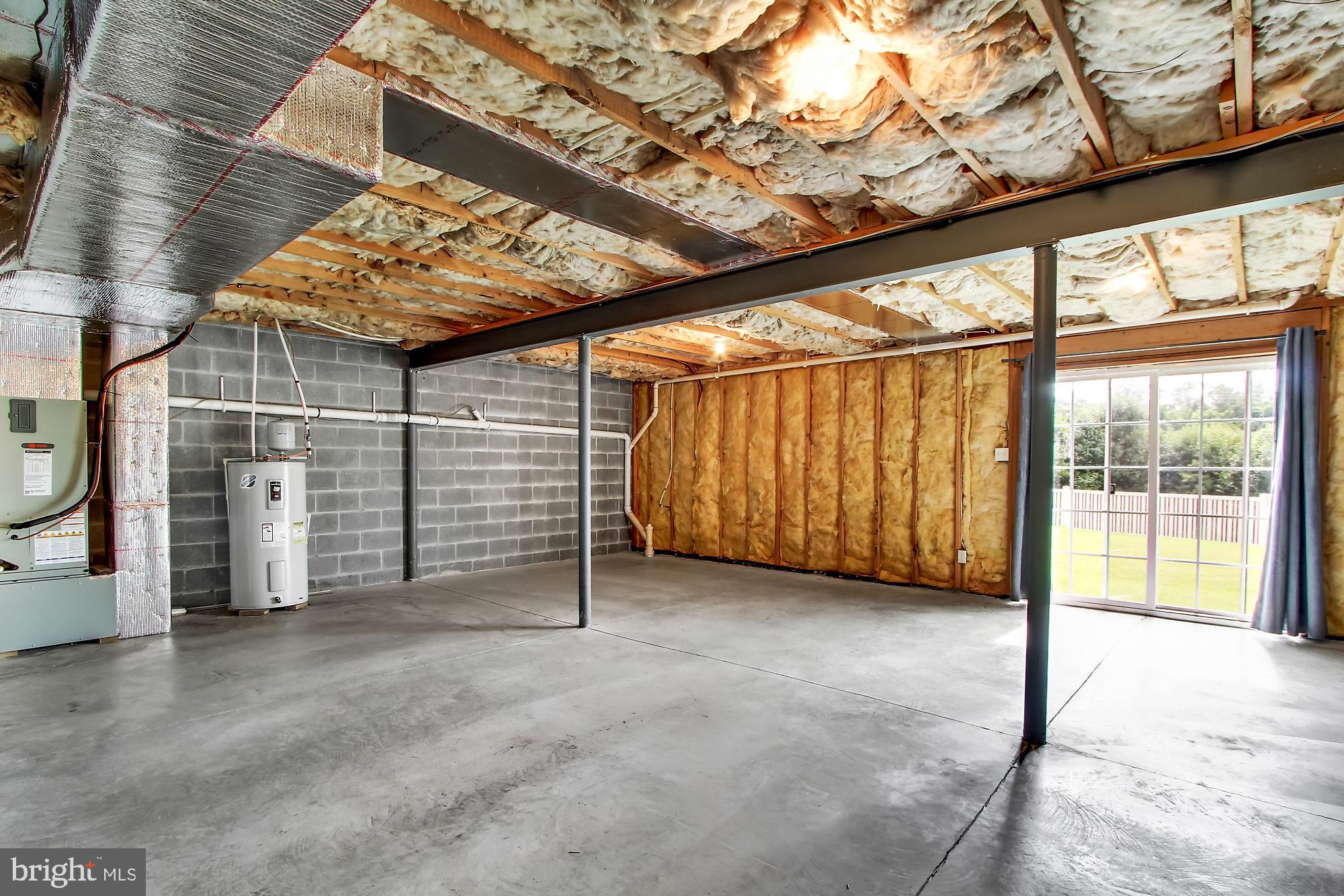 ASHCOMBE FARMS WEST - Residential