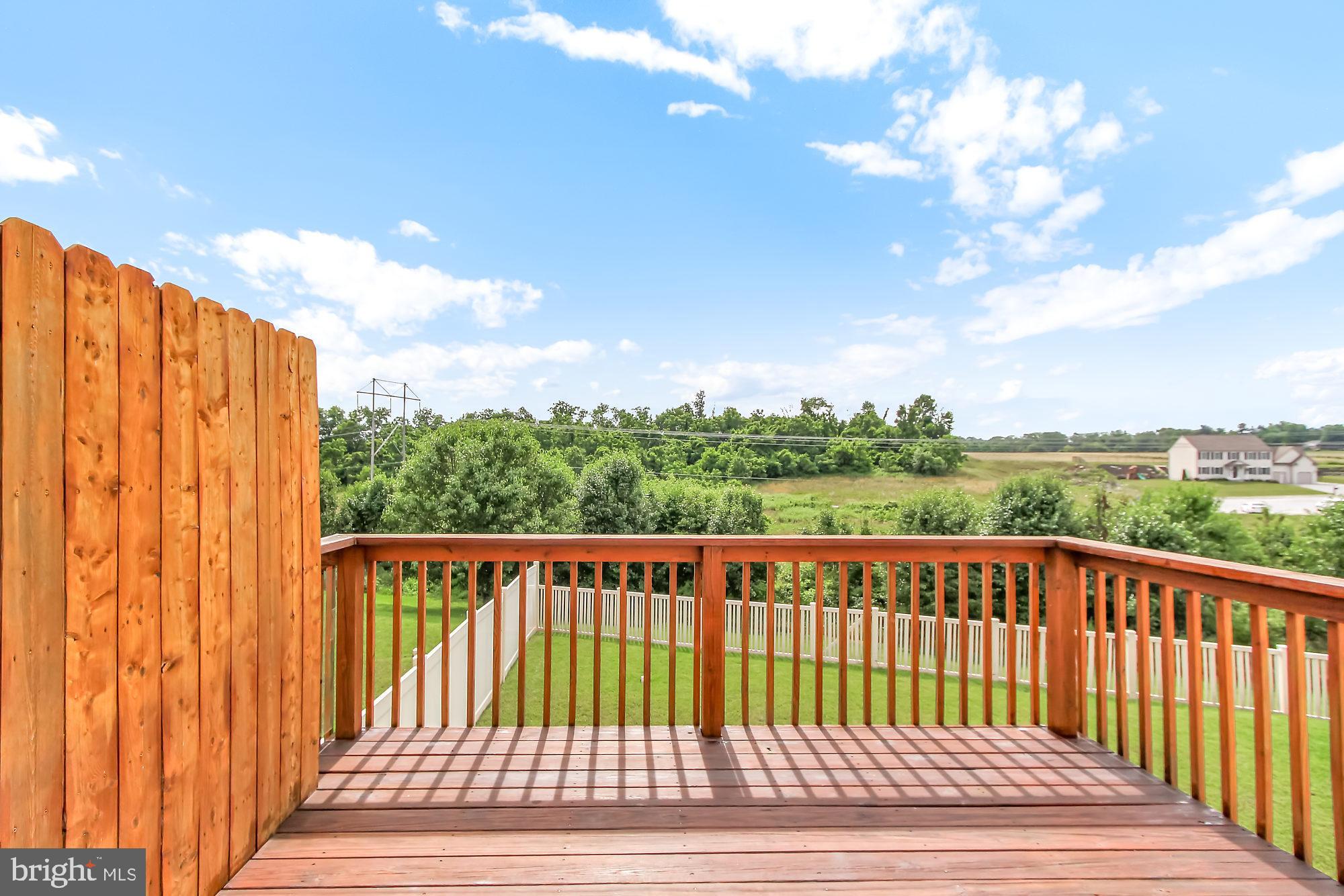 ASHCOMBE FARMS WEST - Residential