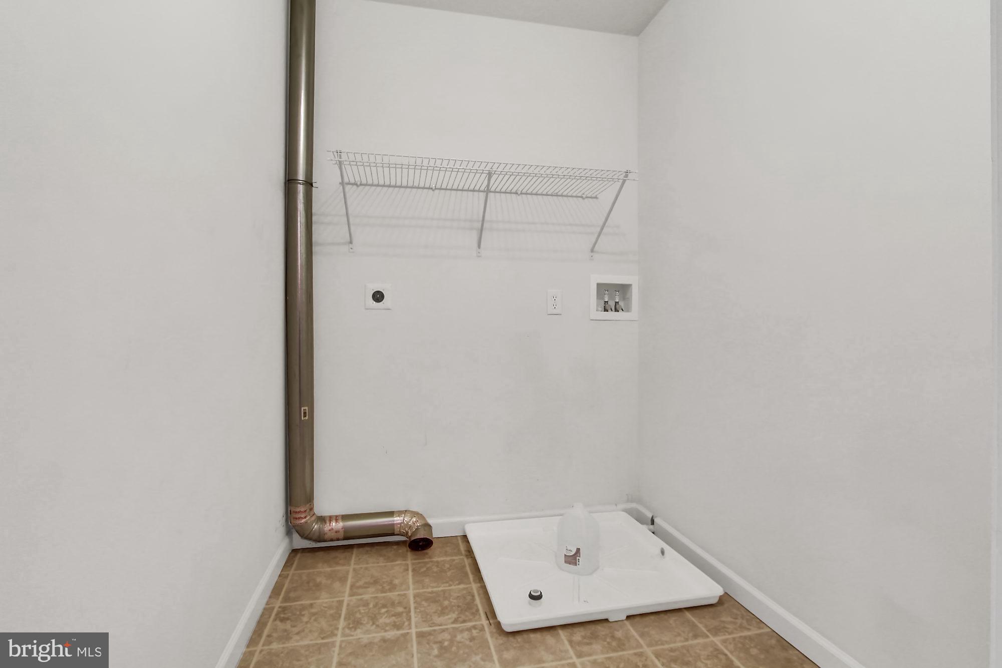 ASHCOMBE FARMS WEST - Residential