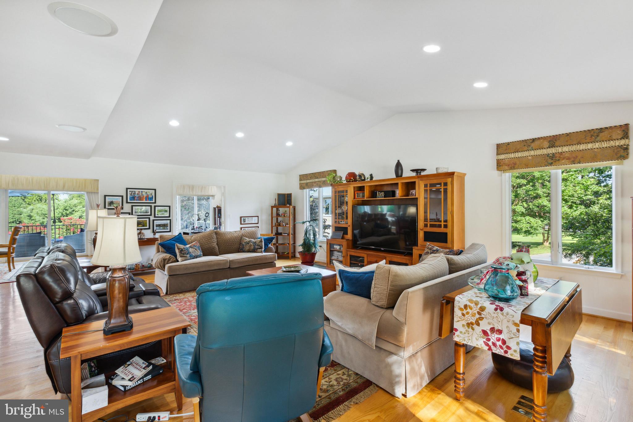 EVERGREEN FARM - Residential