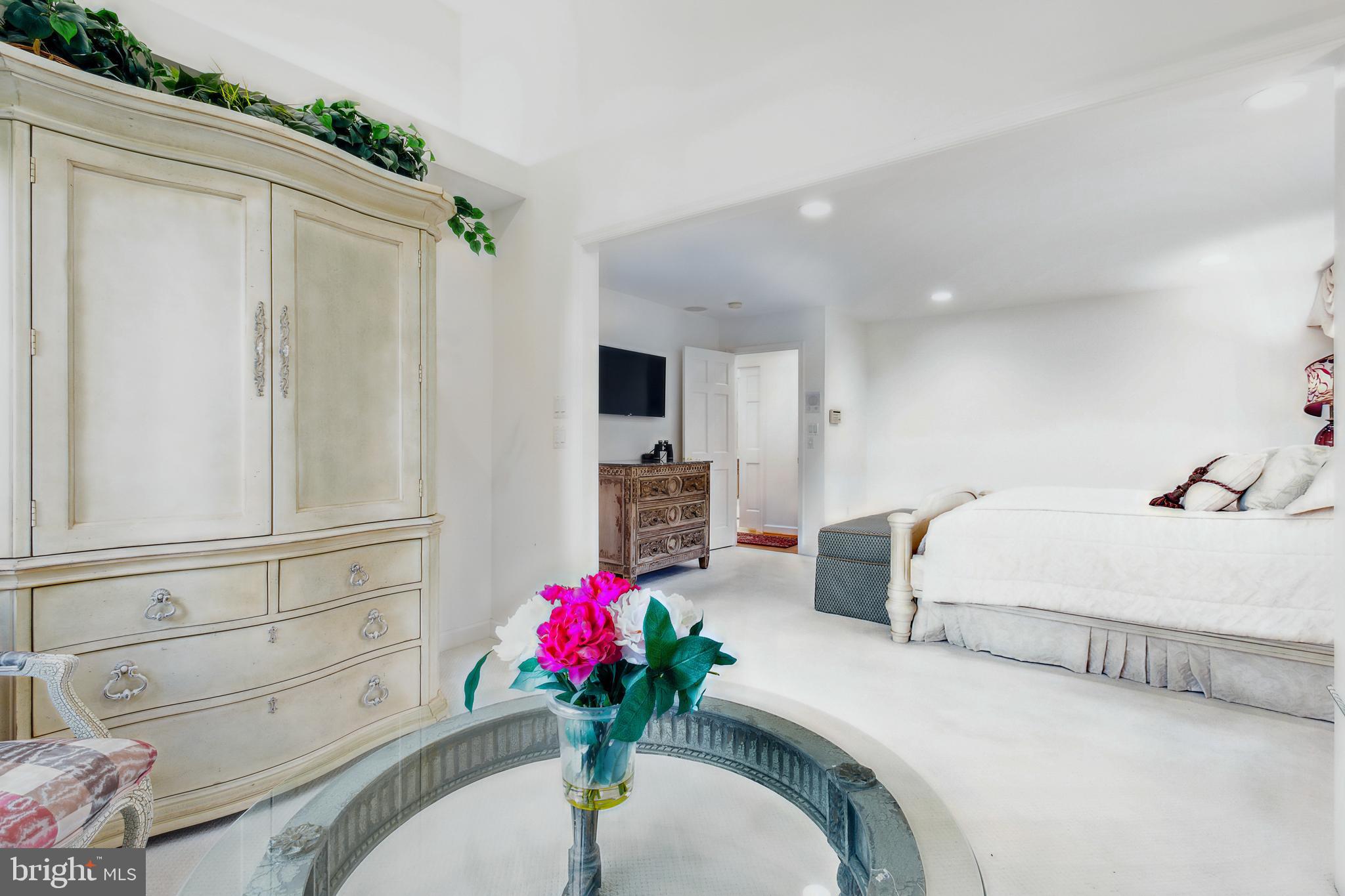 EVERGREEN FARM - Residential