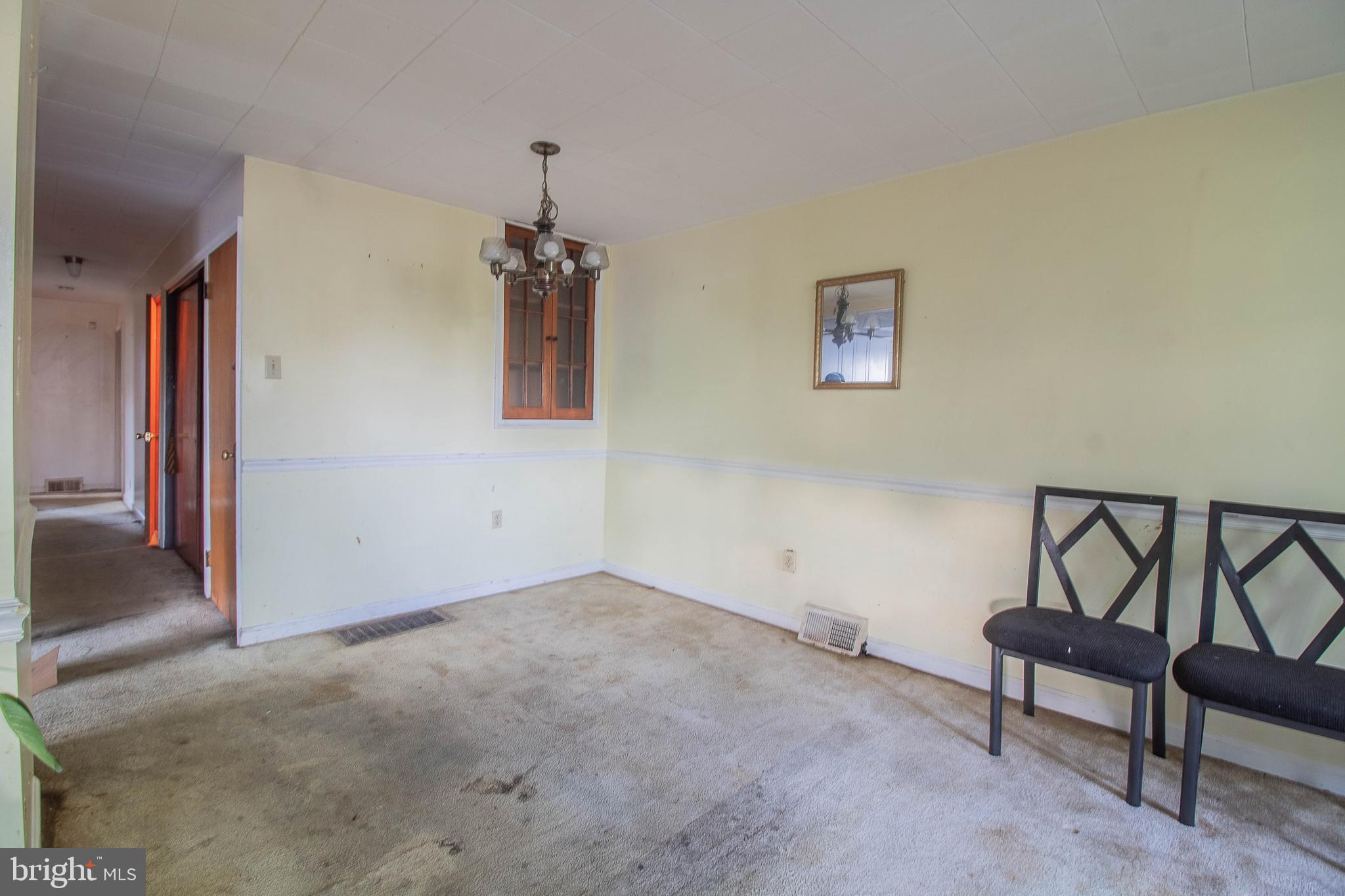 EAST OAK LANE - Residential