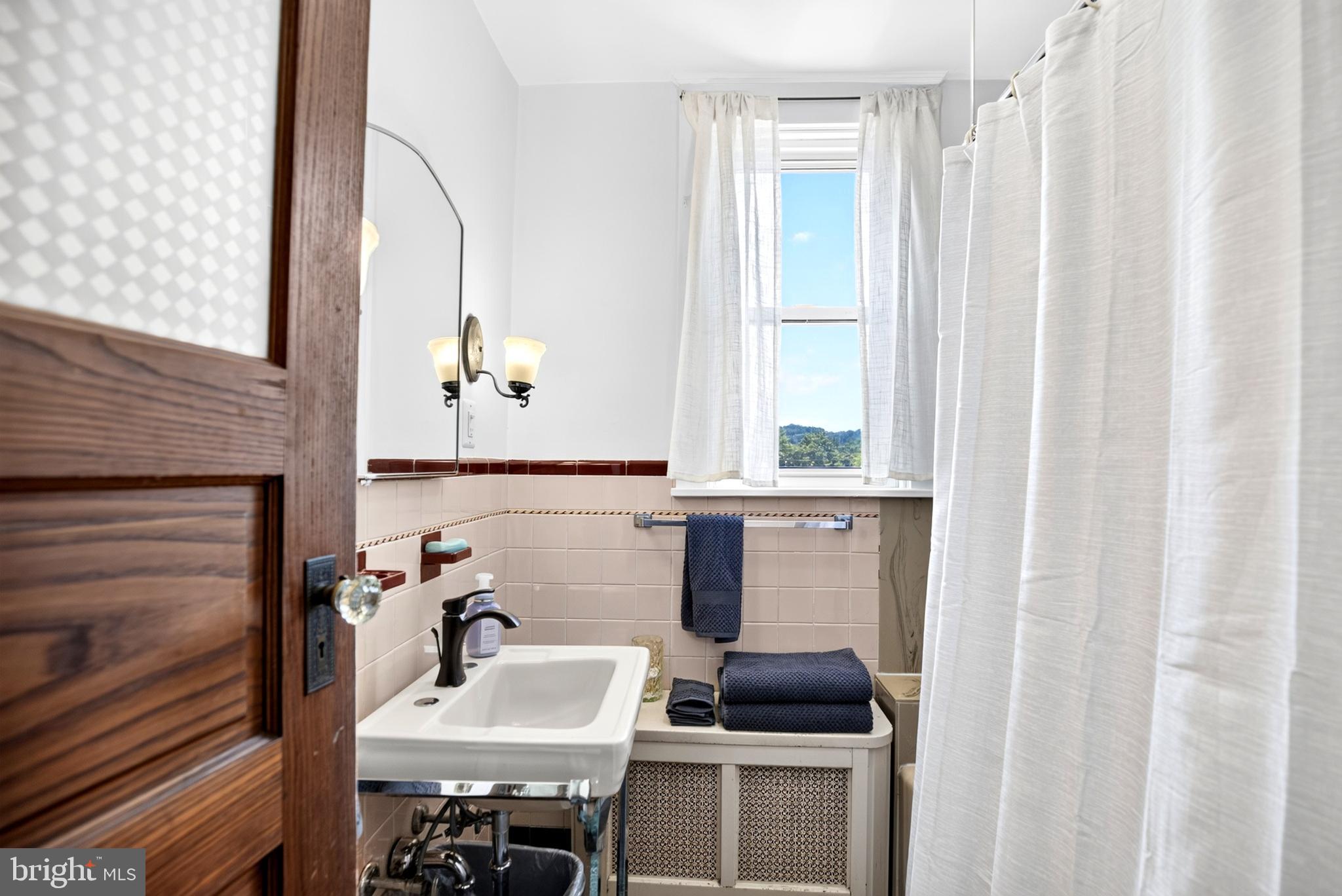 DOWNINGTOWN - Residential