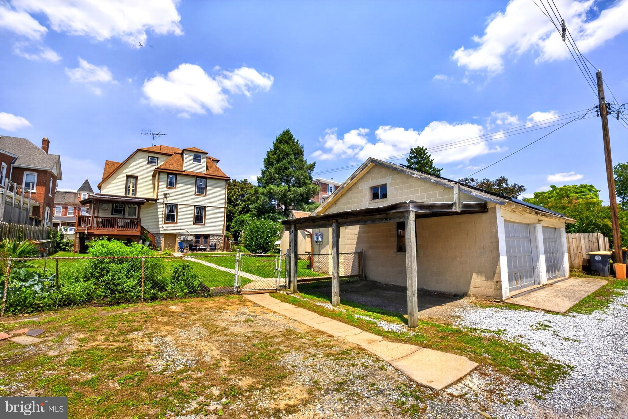 DOWNINGTOWN - Residential