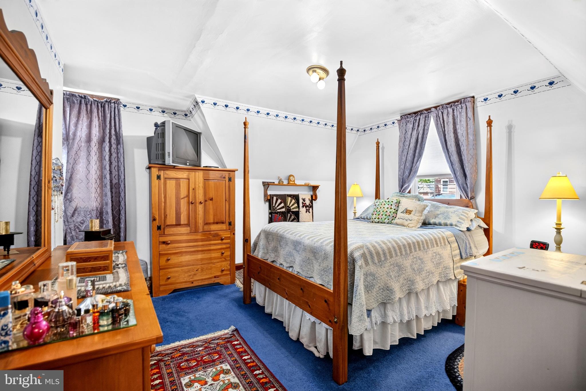 DOWNINGTOWN - Residential