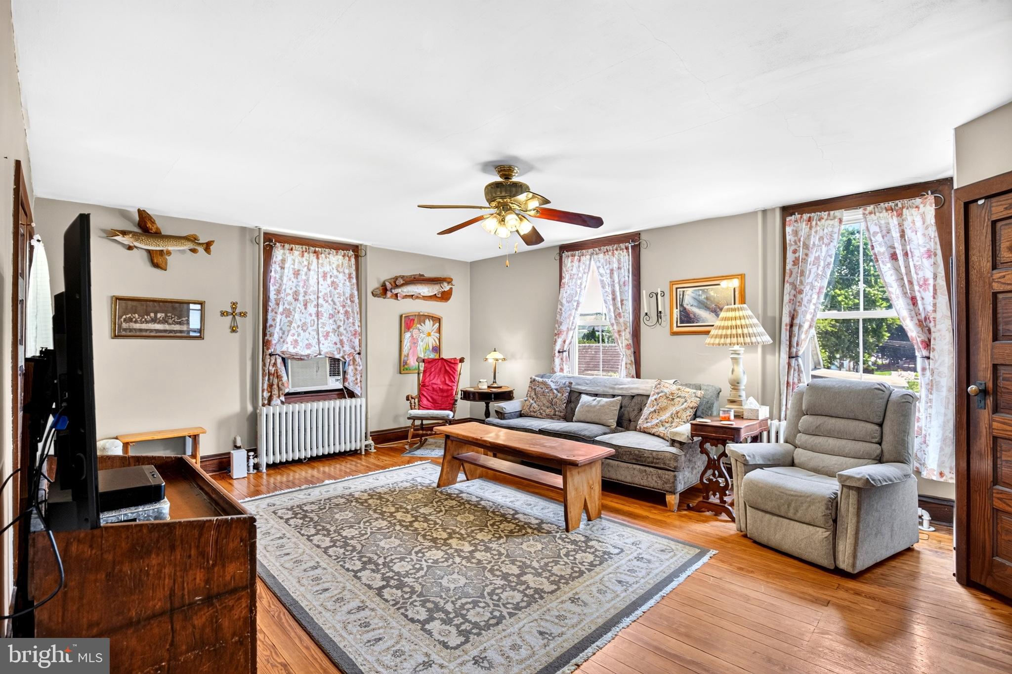 DOWNINGTOWN - Residential