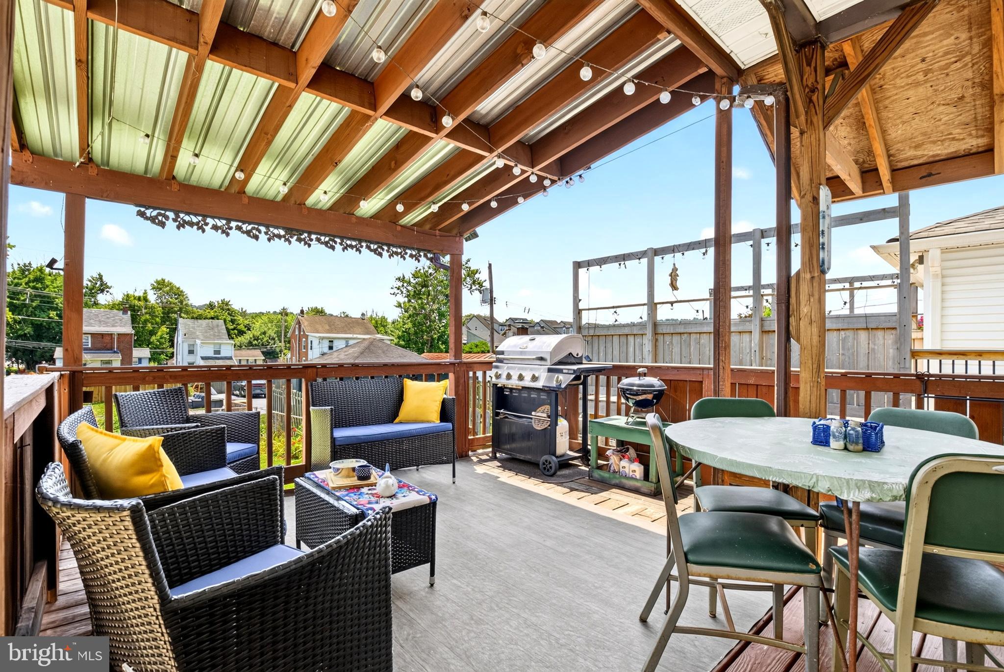 DOWNINGTOWN - Residential
