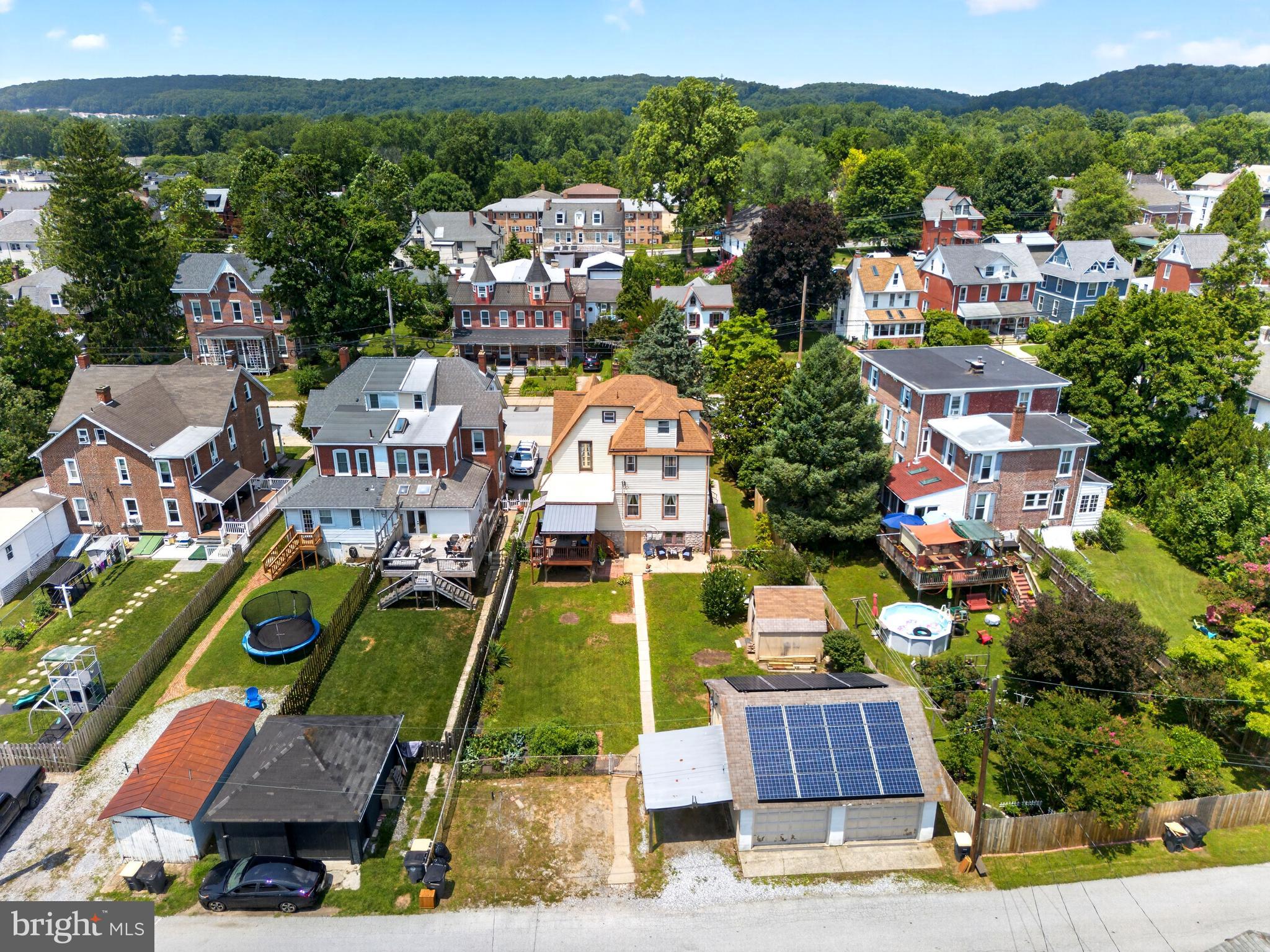 DOWNINGTOWN - Residential
