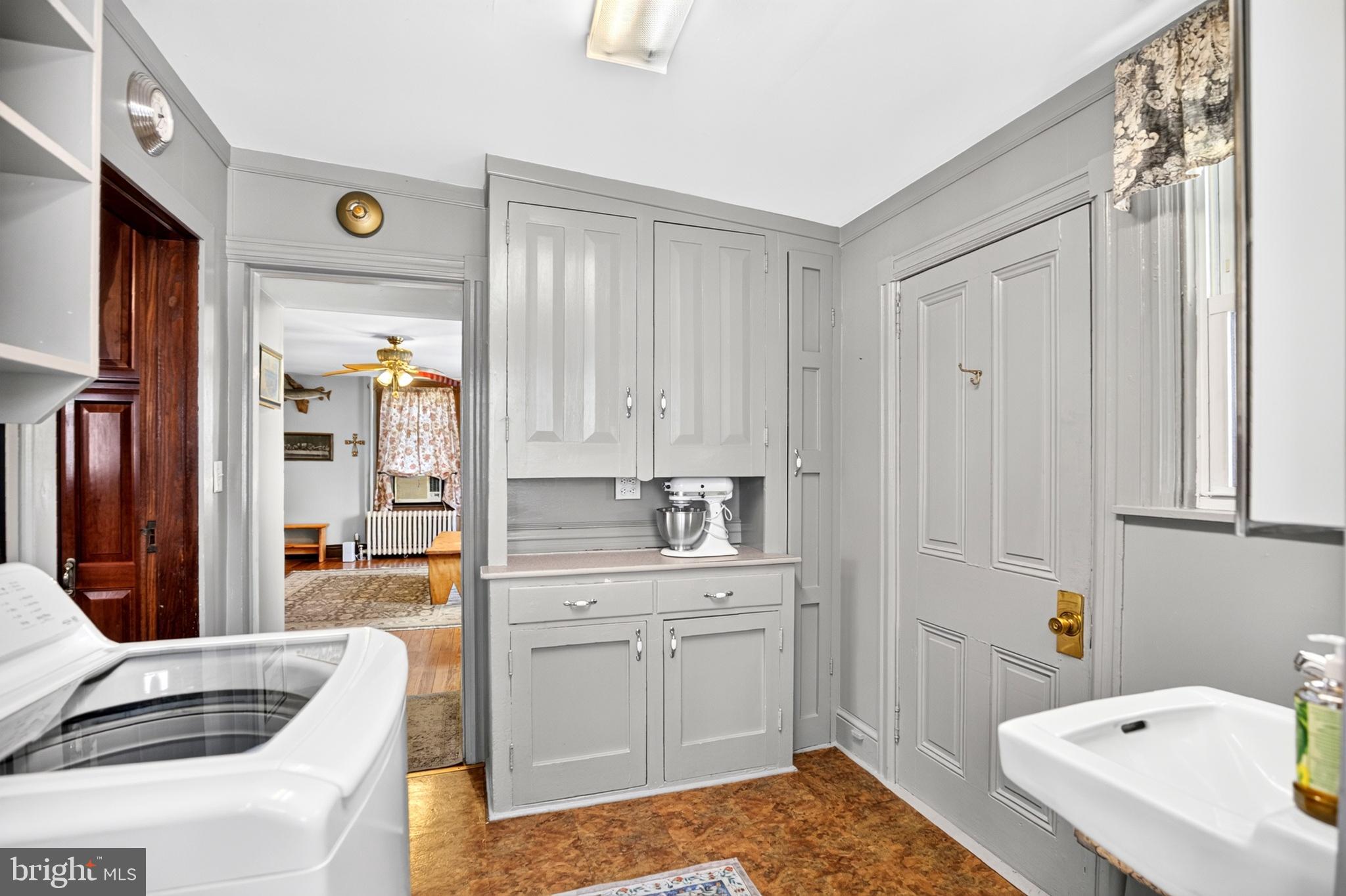 DOWNINGTOWN - Residential