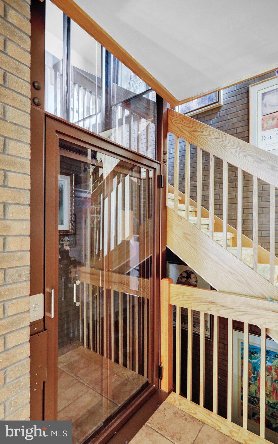BIRDLAND - Residential