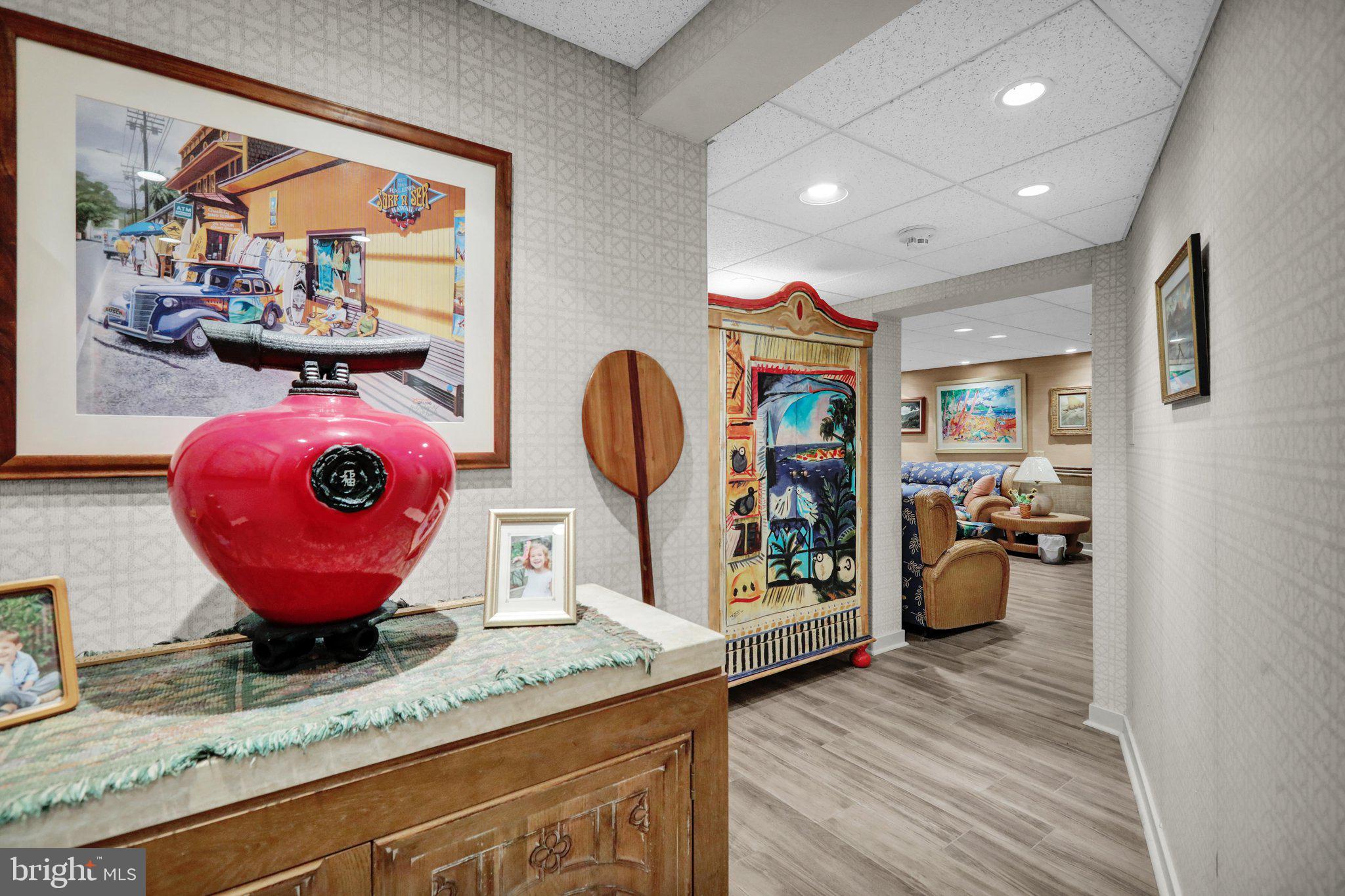 BIRDLAND - Residential