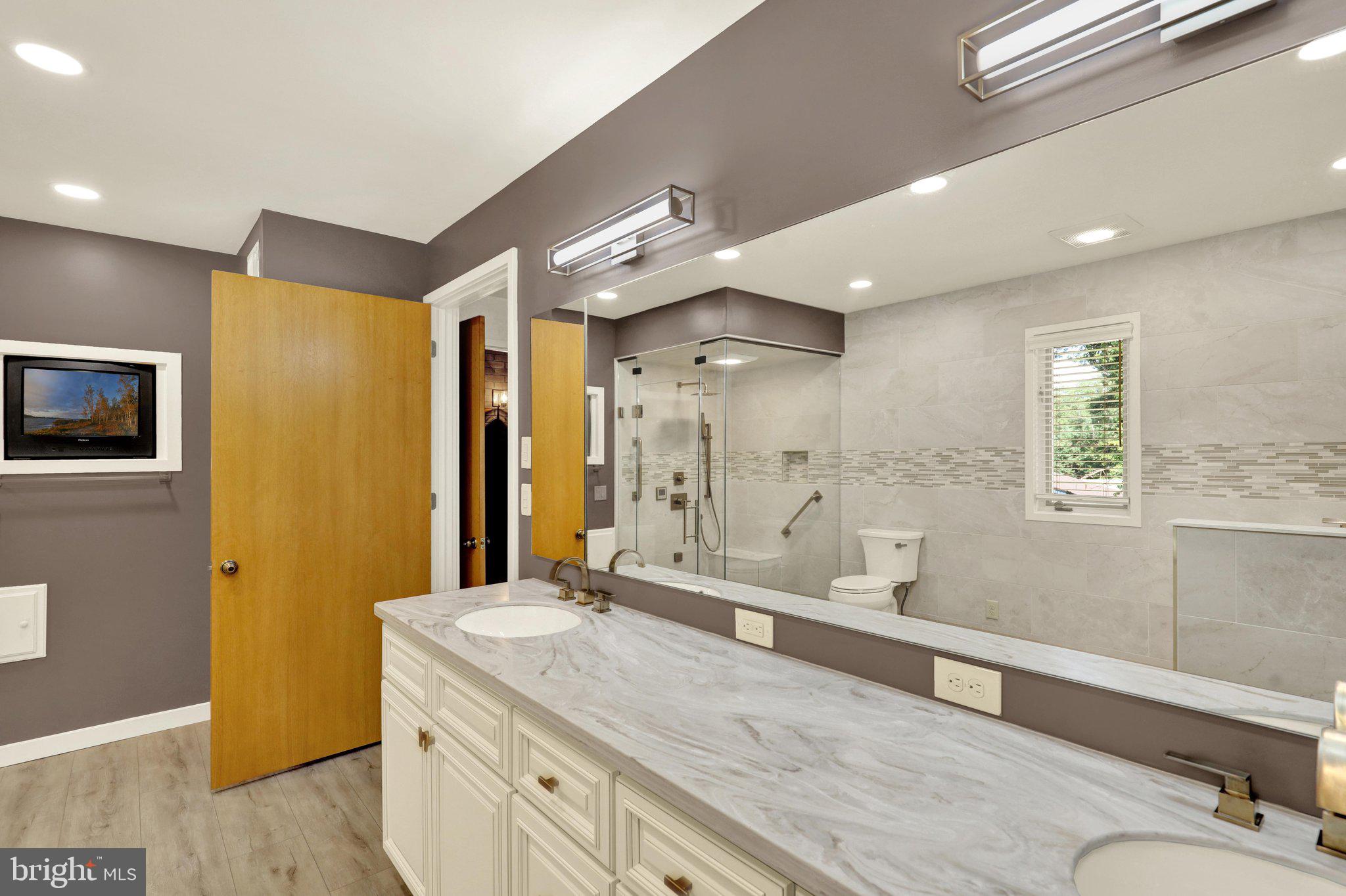 BIRDLAND - Residential