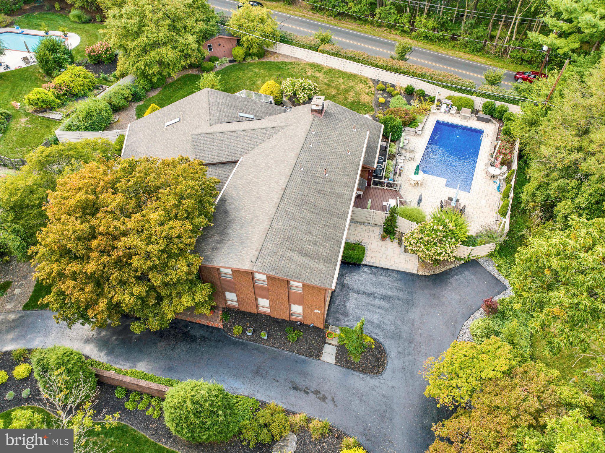 BIRDLAND - Residential