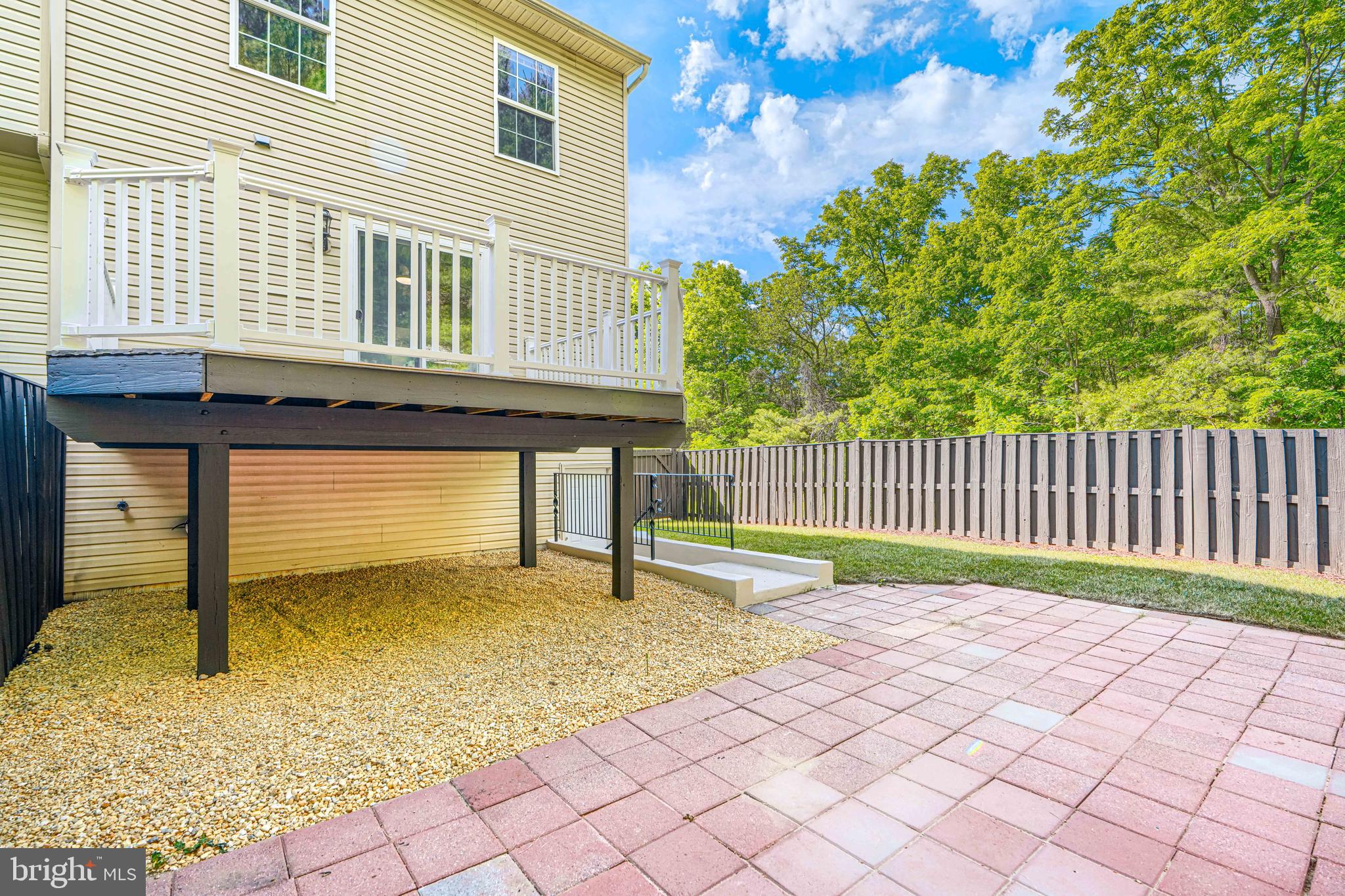 ROBINS GLENN - Residential