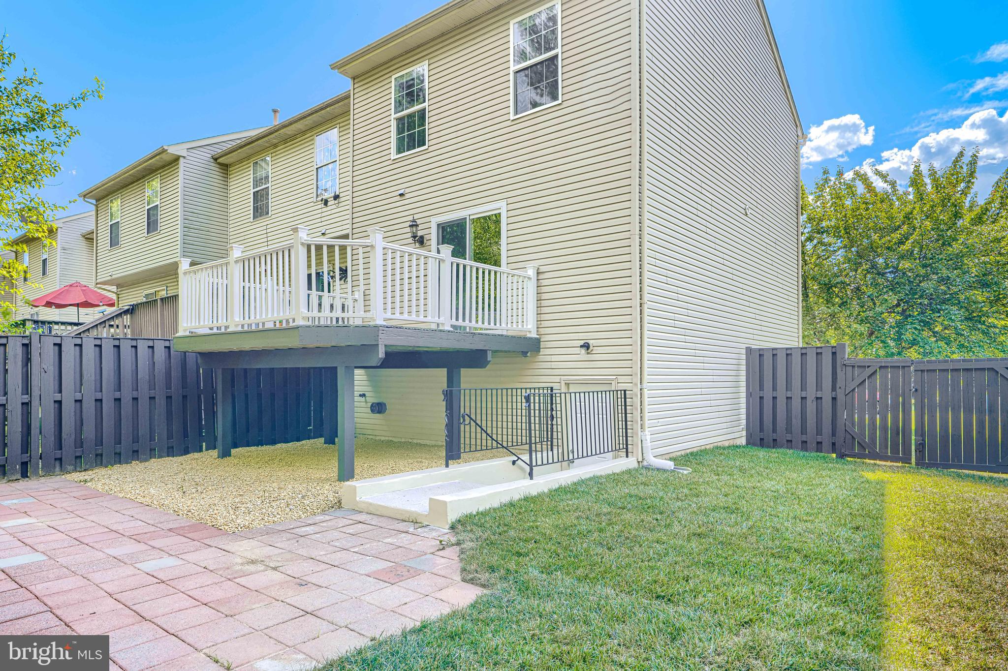 ROBINS GLENN - Residential