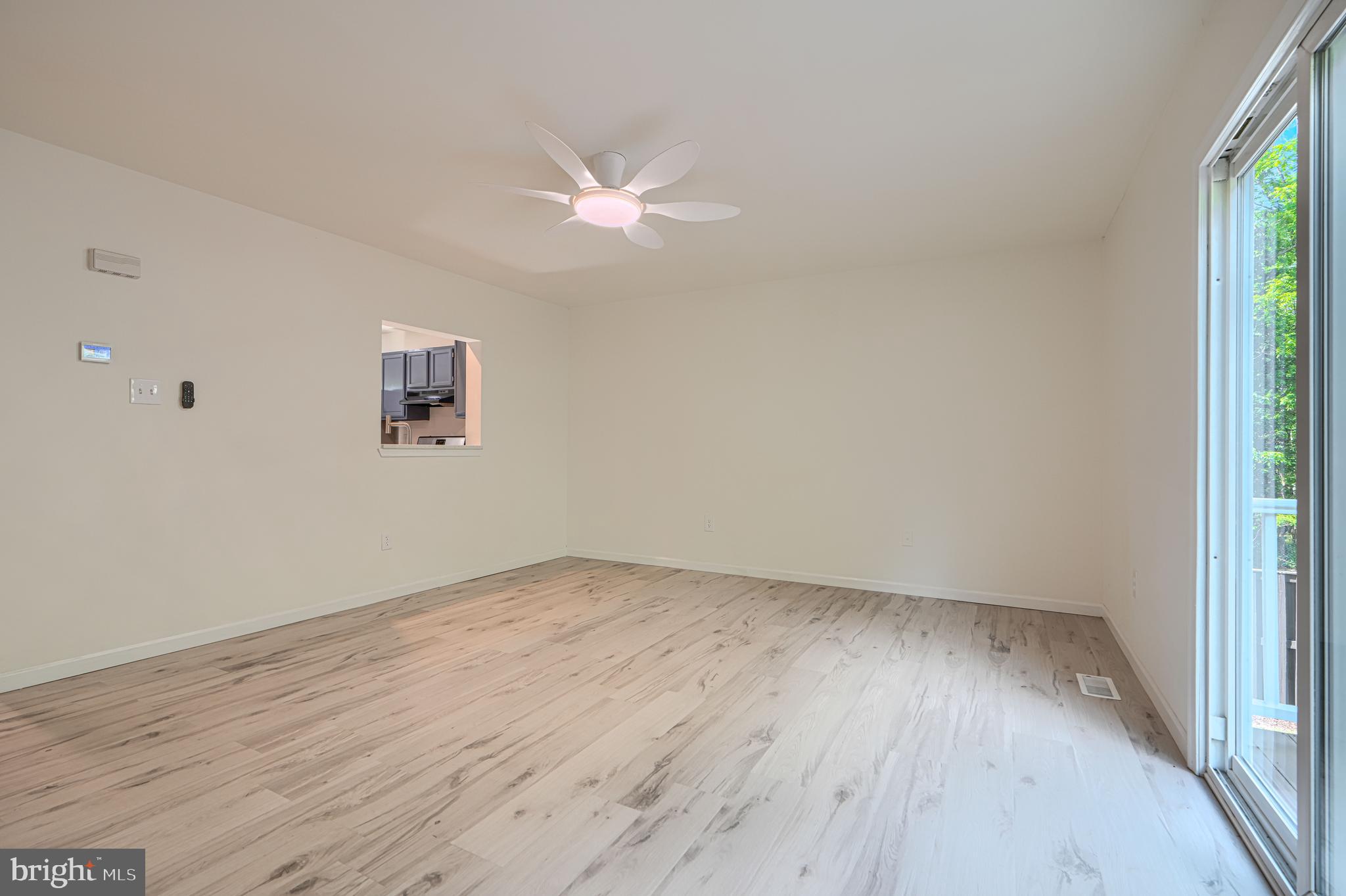 ROBINS GLENN - Residential