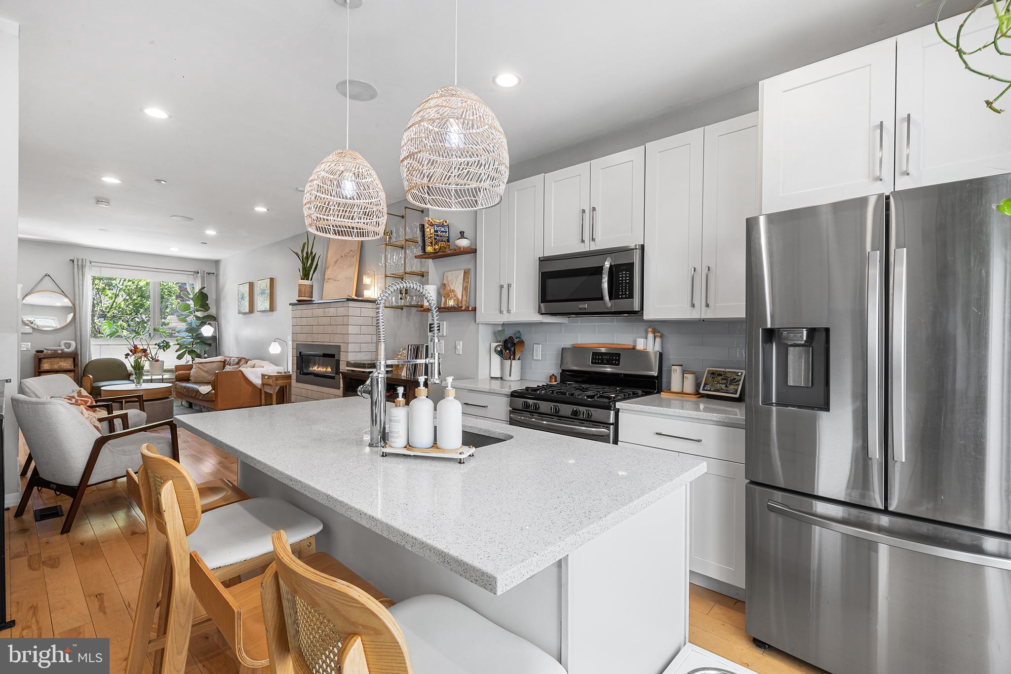 POINT BREEZE - Residential