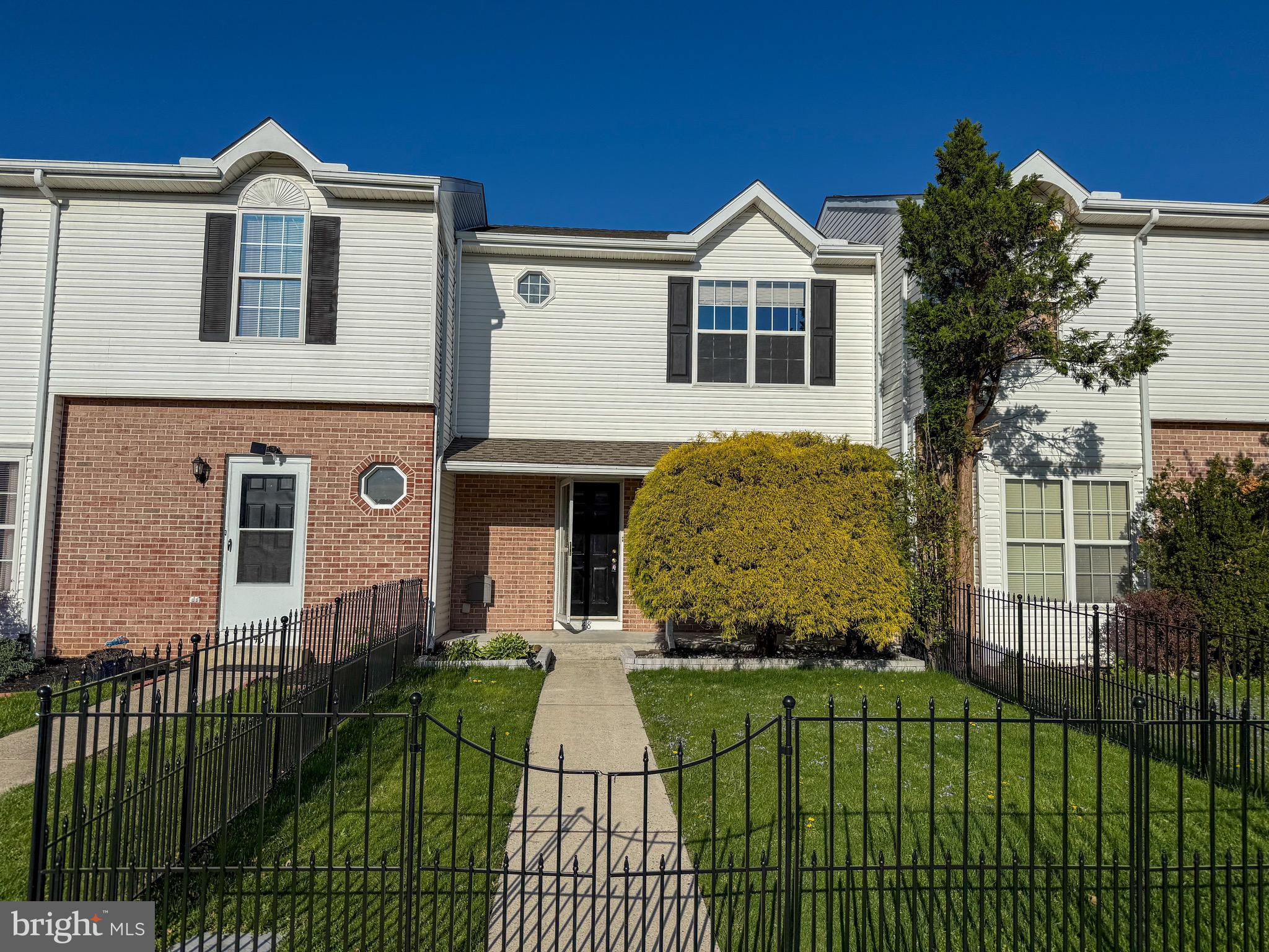 EAST PENNSBORO - Residential Lease