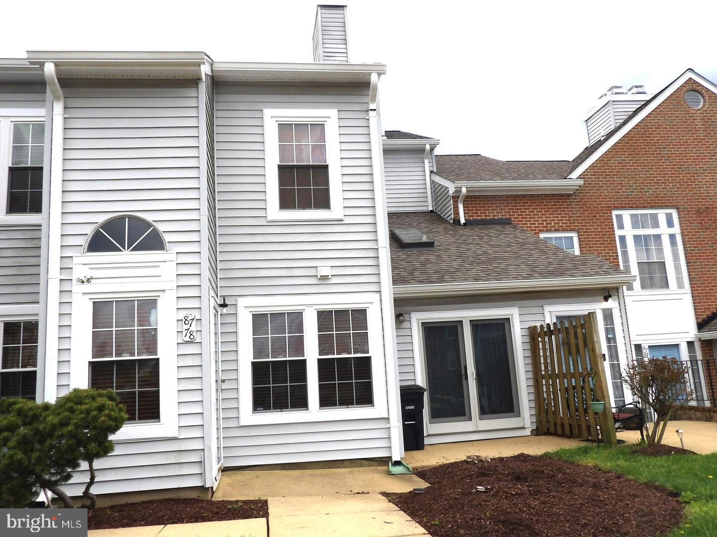 This stunning and spacious two-level condo features 2 bedrooms, 2 full bathrooms, and a half bath. Highlights of the home include soaring cathedral ceilings, a cozy fireplace, elegant hardwood flooring, and a luxurious master suite with a walk-in closet on the upper level.  Conveniently located just minutes from National Harbor, Tanger Outlets, and MGM Casino.
The property includes four parking permits: one designated assisted parking space and three additional permits for unassigned parking spaces.
Recent upgrades include a new HVAC system (2022), laundry appliances (2023), and all-new windows (2024).