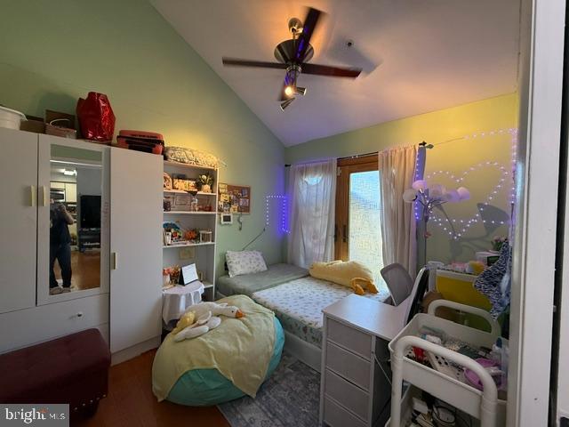 DEVON HILLS - Residential