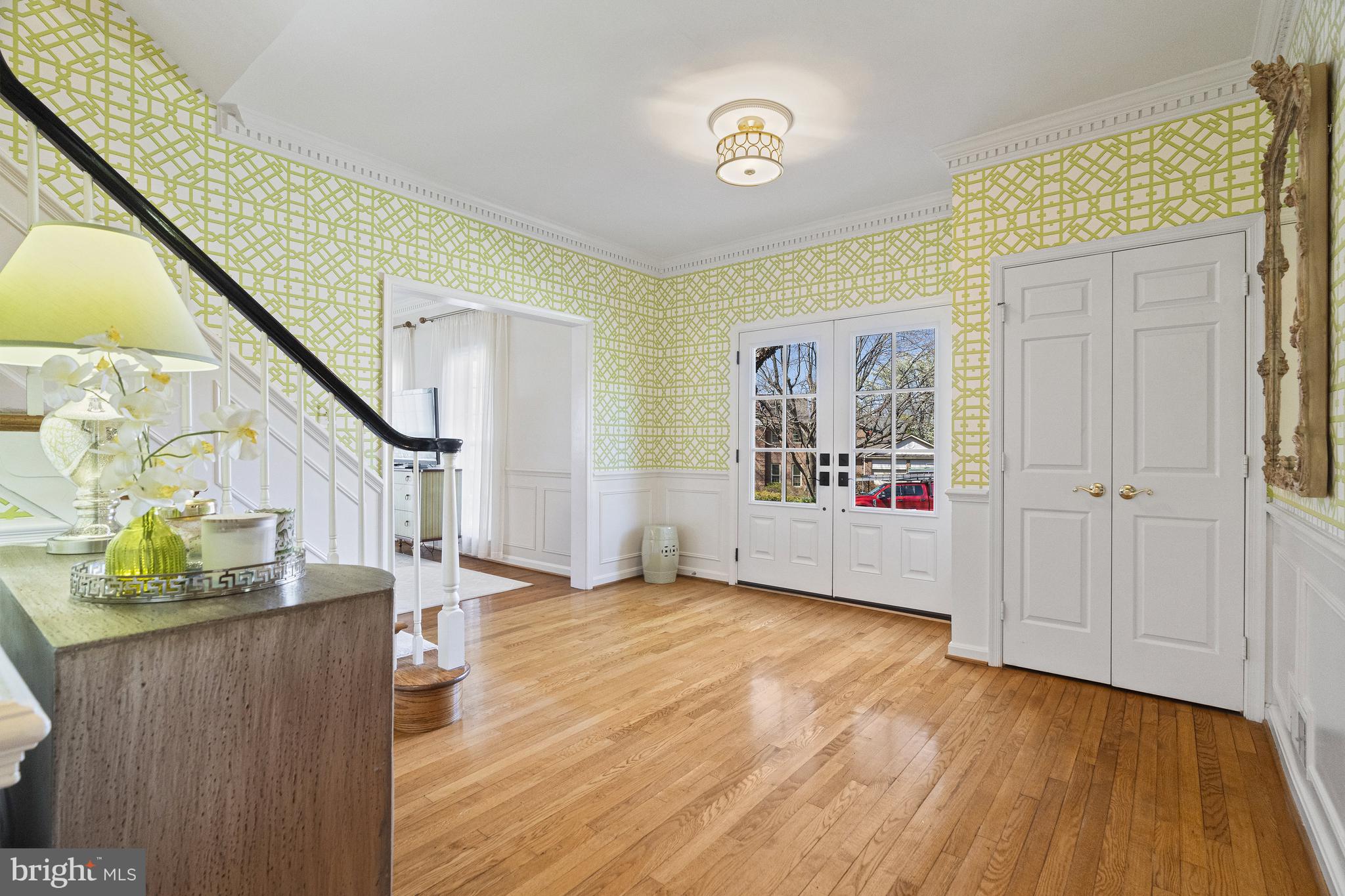 HUNTING HILLS - Residential