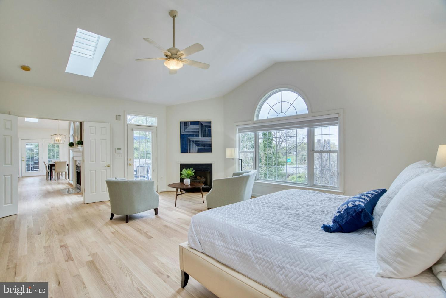 ARLINGTON RIDGE - Residential