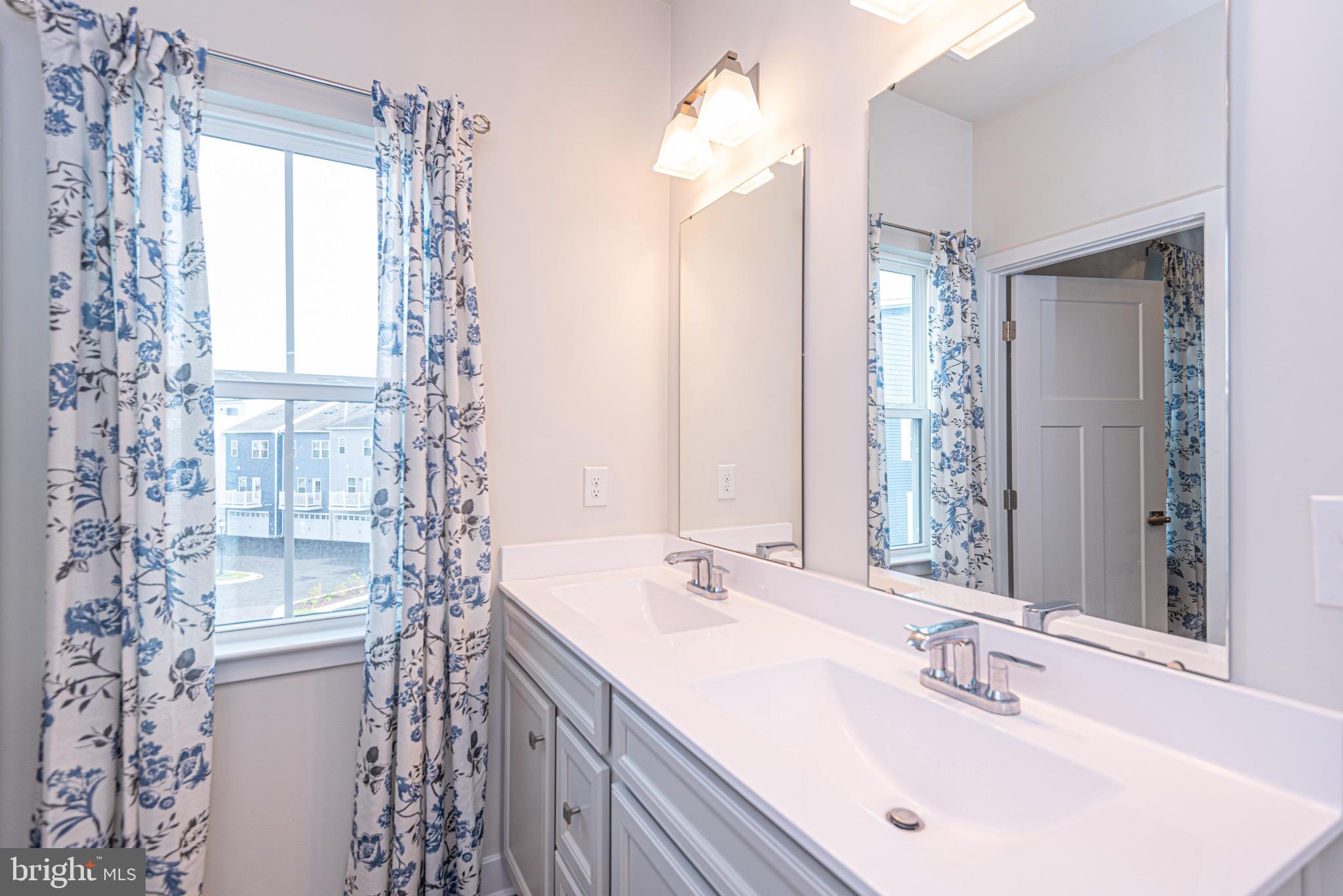 BAYSIDE - Residential