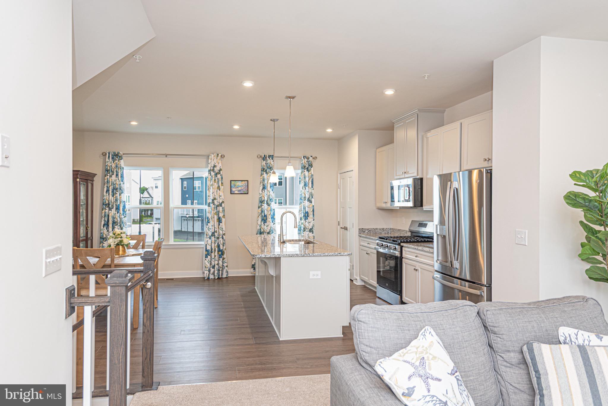 BAYSIDE - Residential