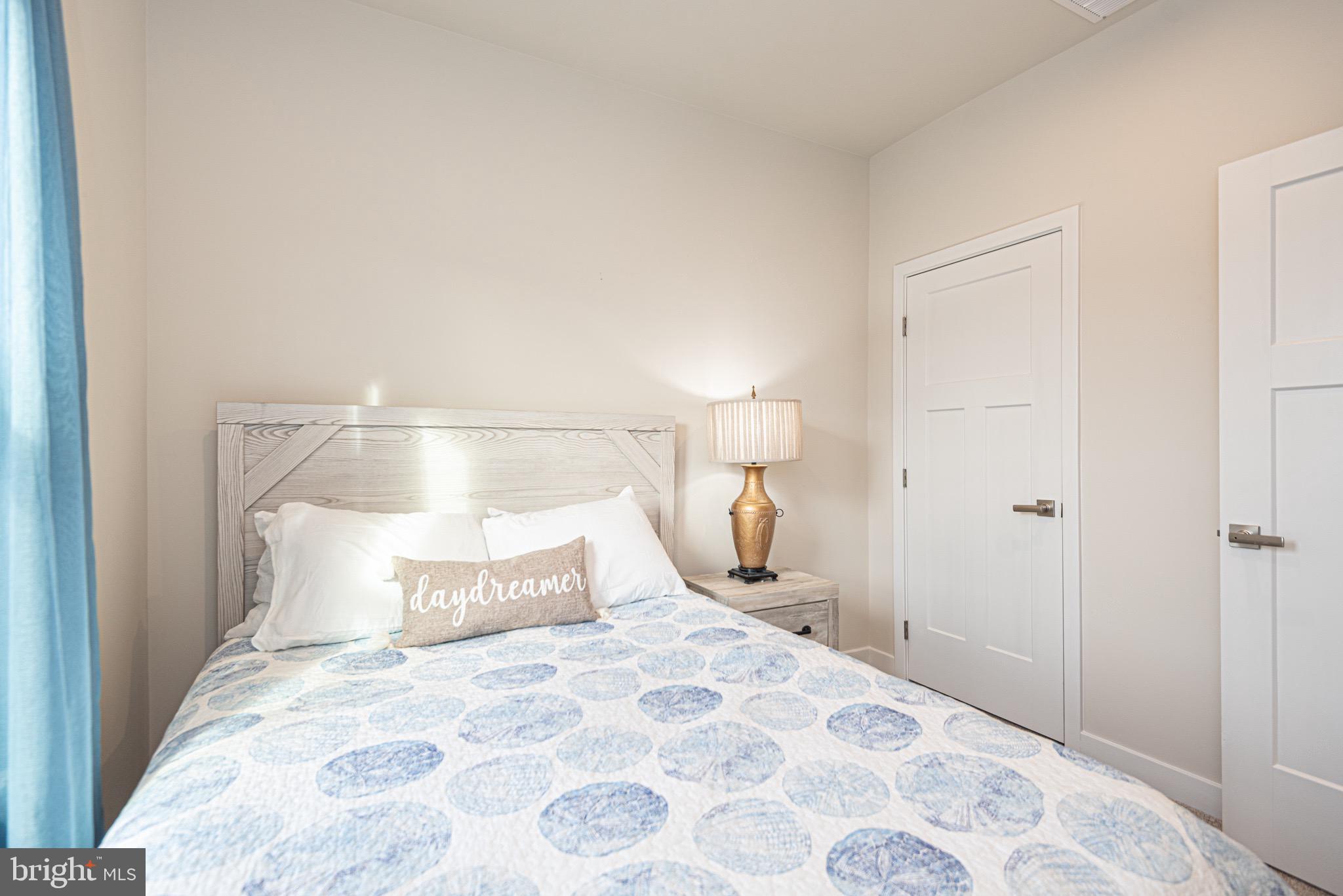 BAYSIDE - Residential
