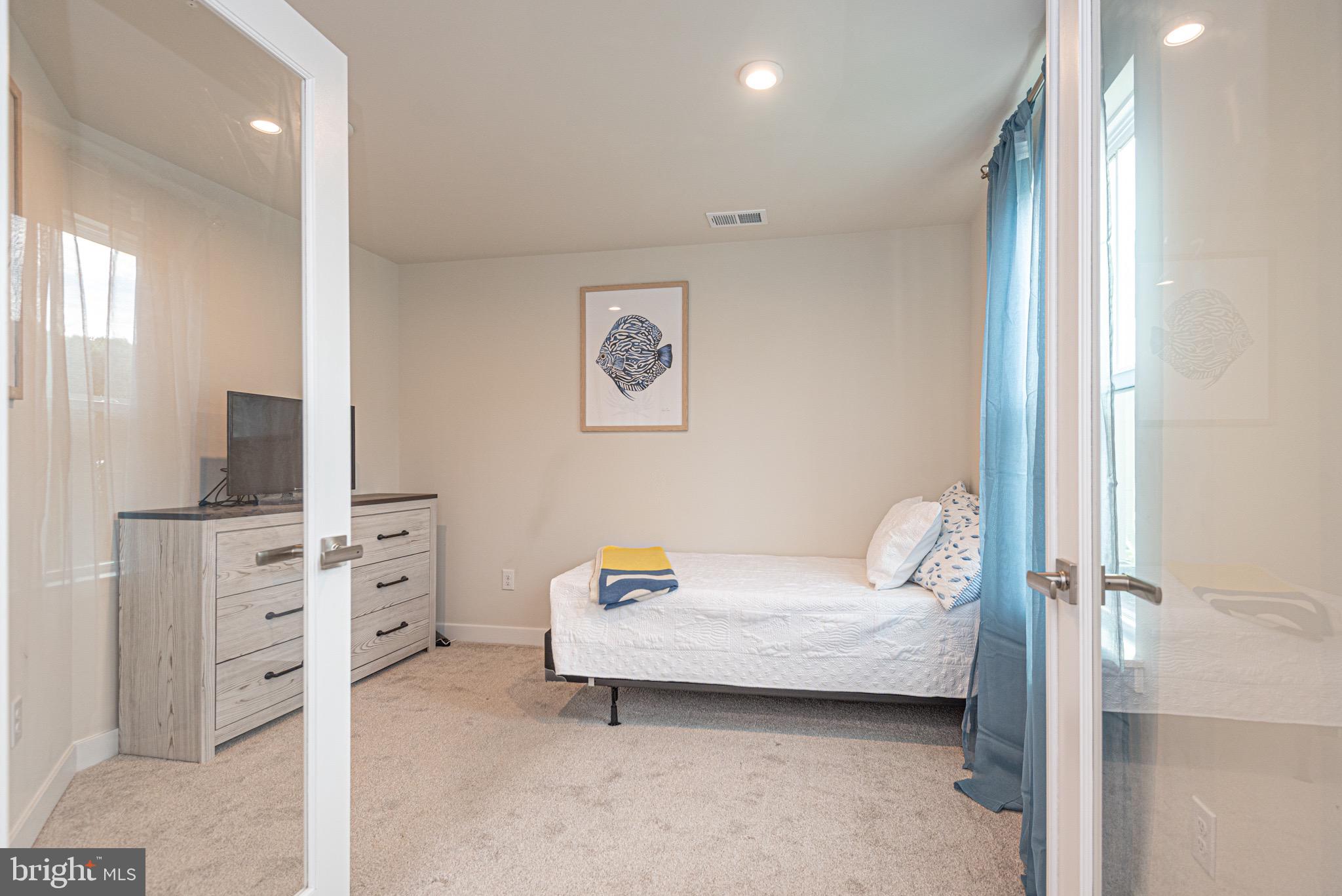 BAYSIDE - Residential