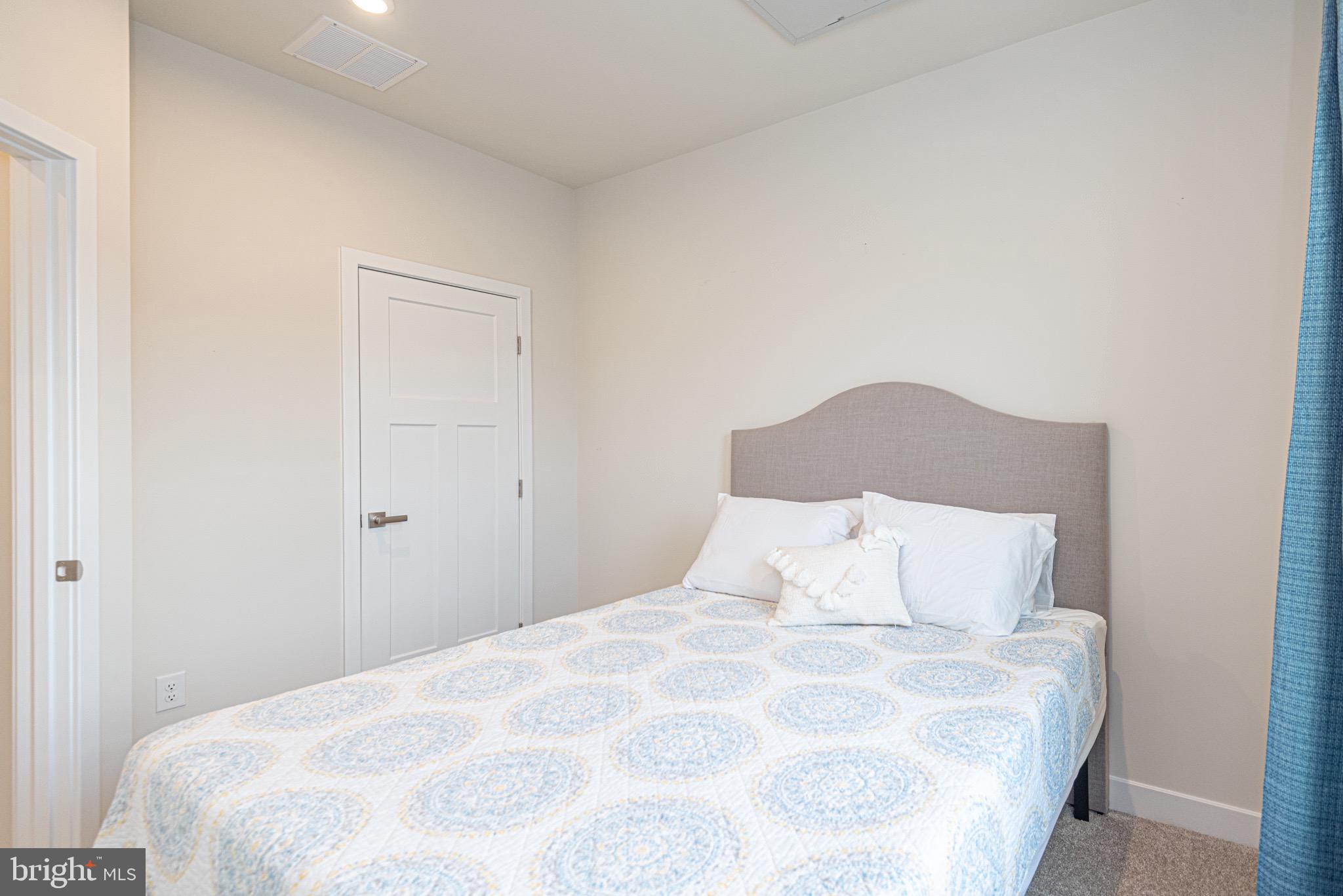 BAYSIDE - Residential