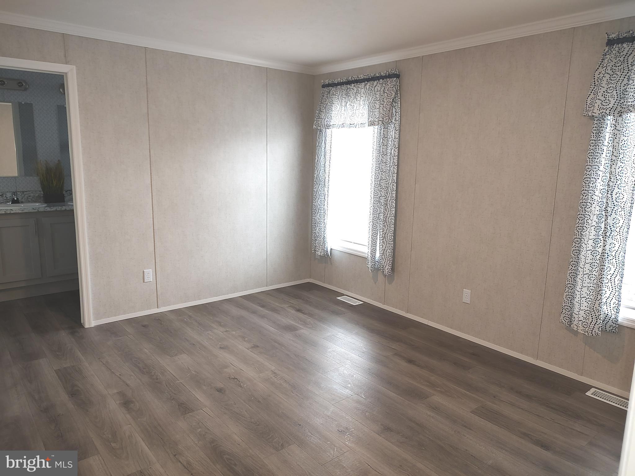 COLONIAL EAST MHP - Residential