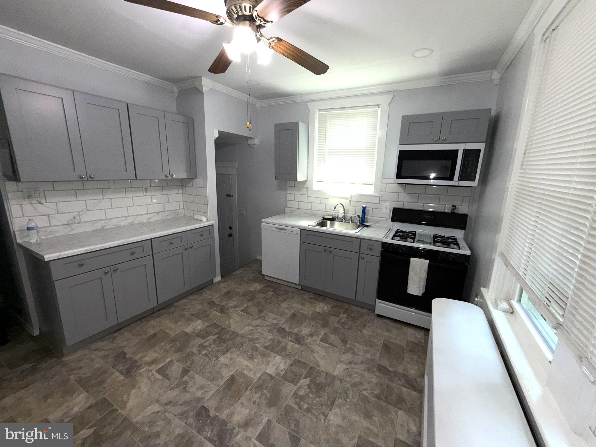 HOLMESBURG - Residential