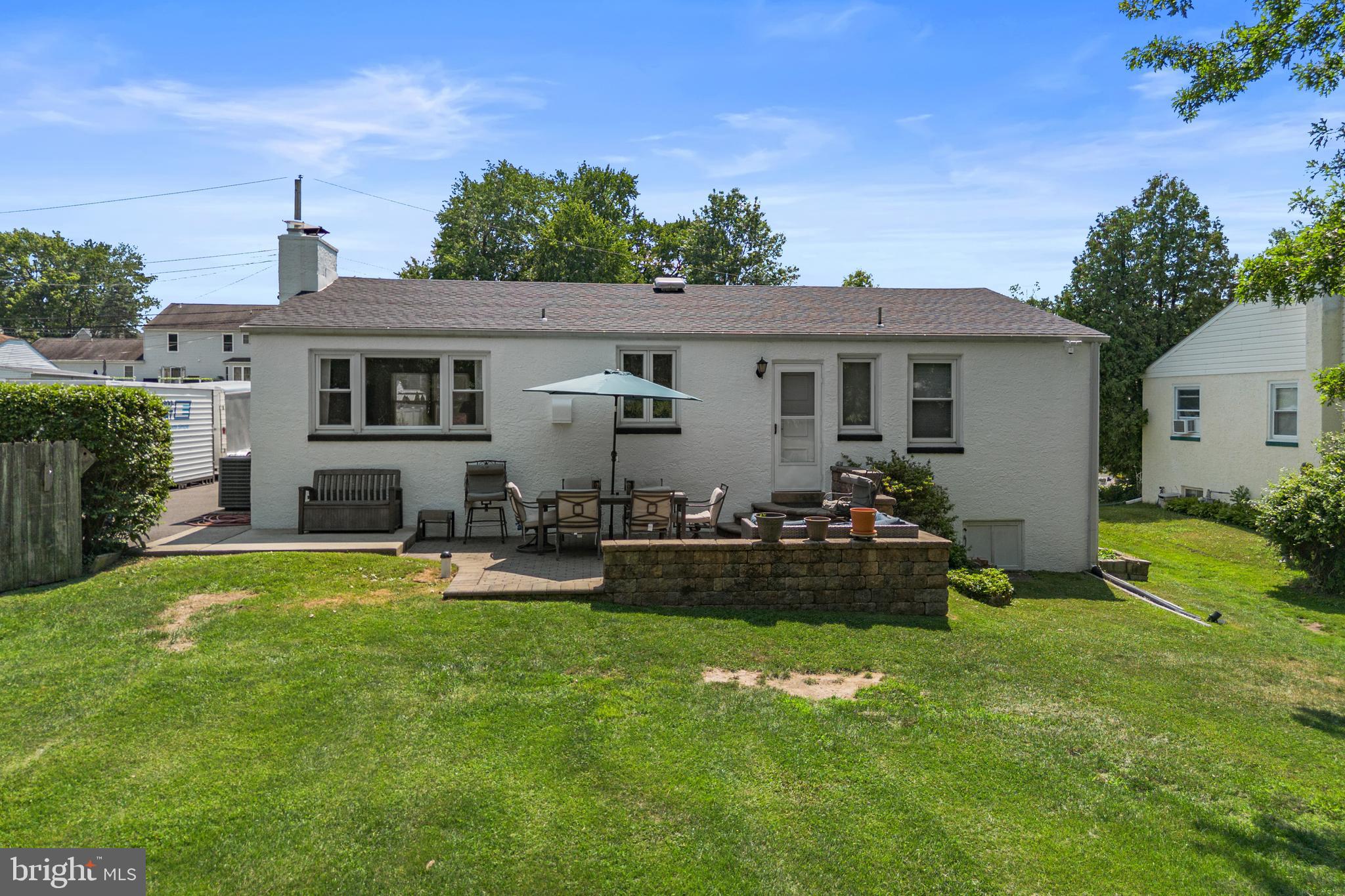 FEASTERVILLE - Residential