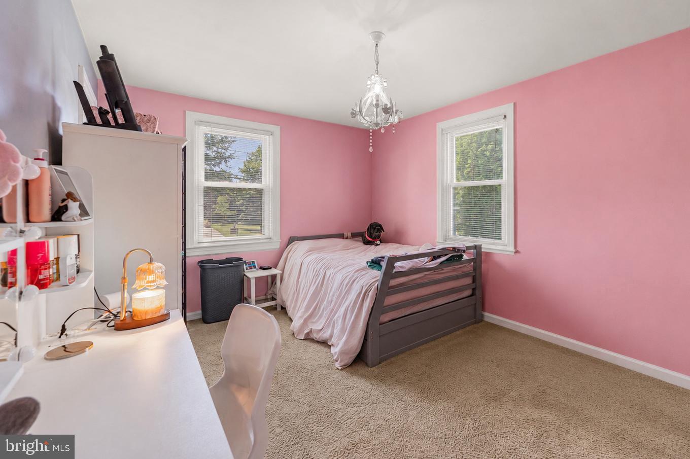 FEASTERVILLE - Residential