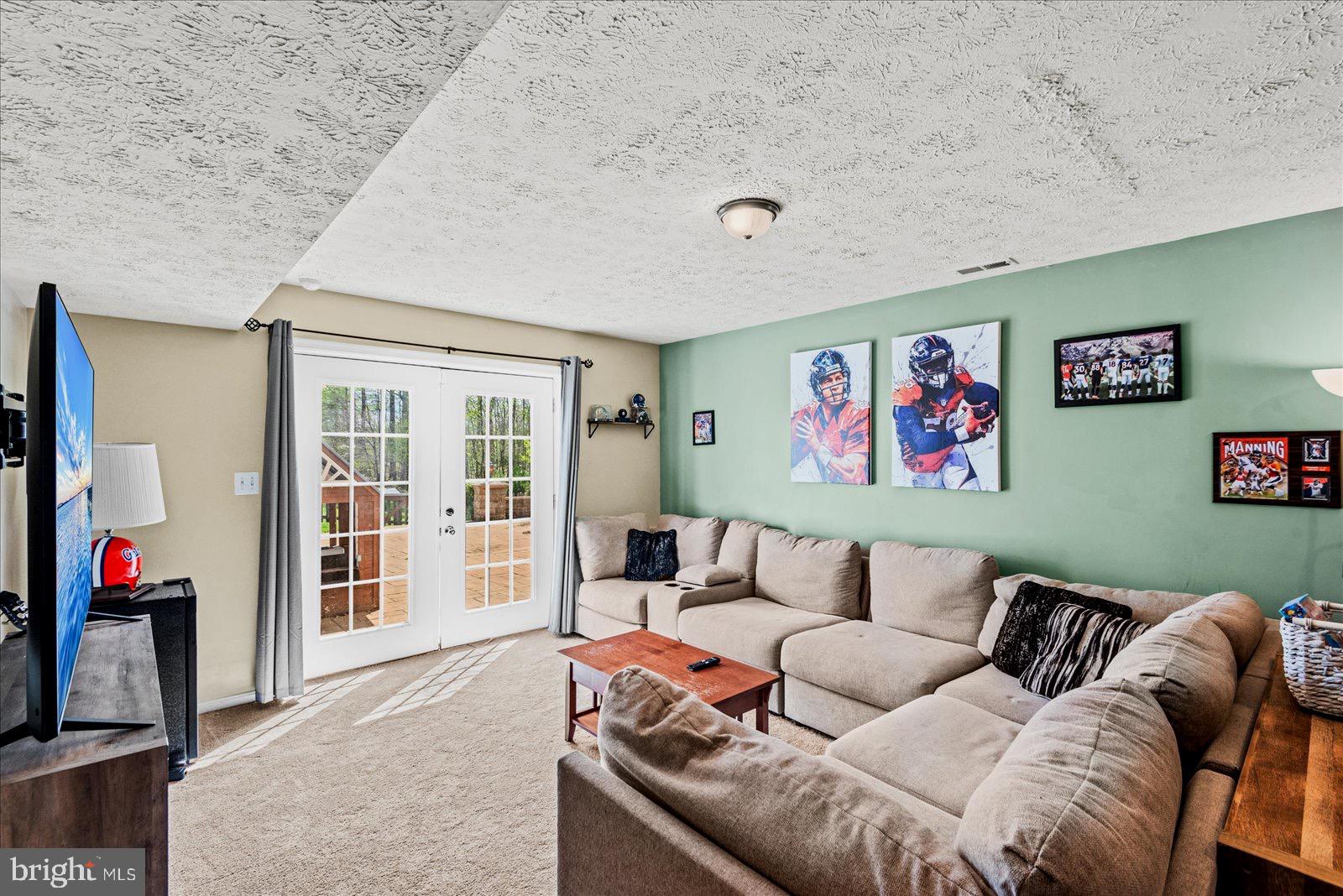 STAFFORD LAKES VILLAGE - Residential