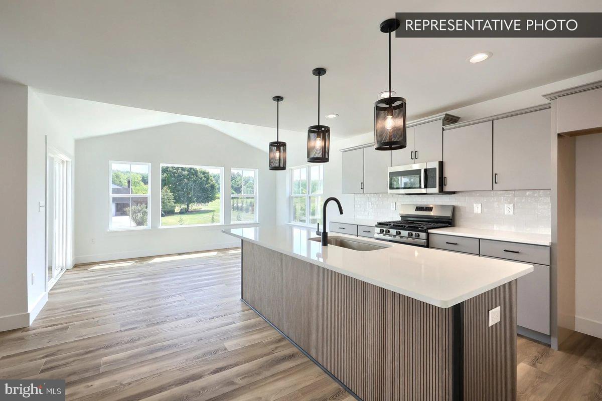 HILLS AT VALLEY VIEW - Residential