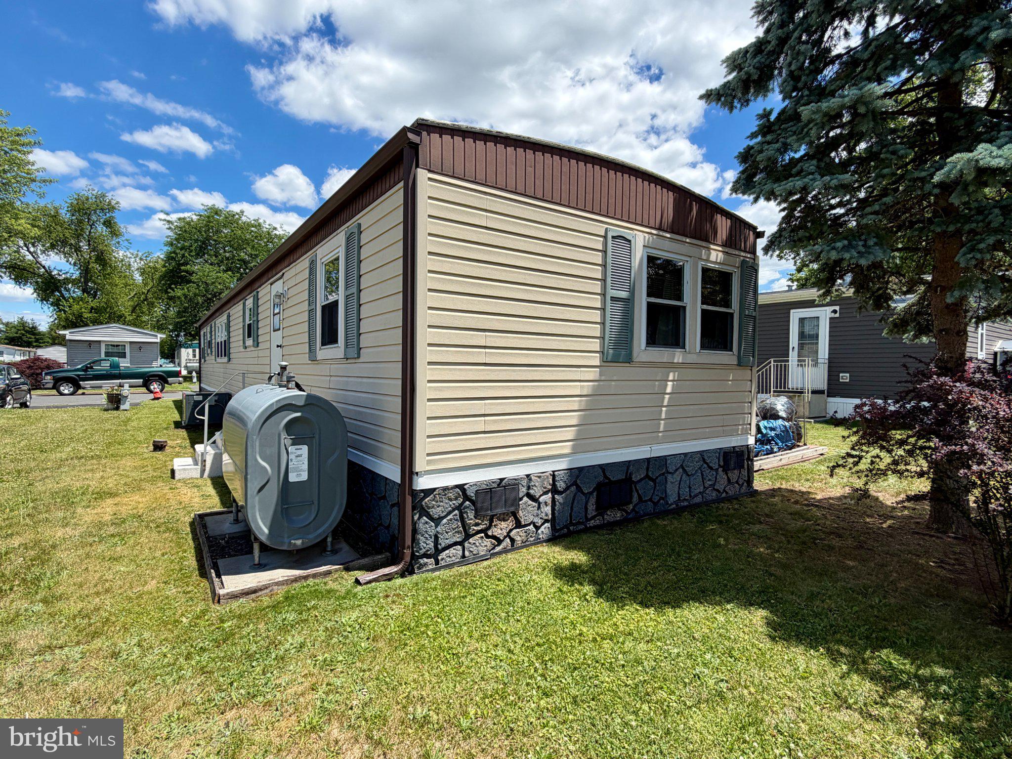 PENNWOOD CROSSING - Residential
