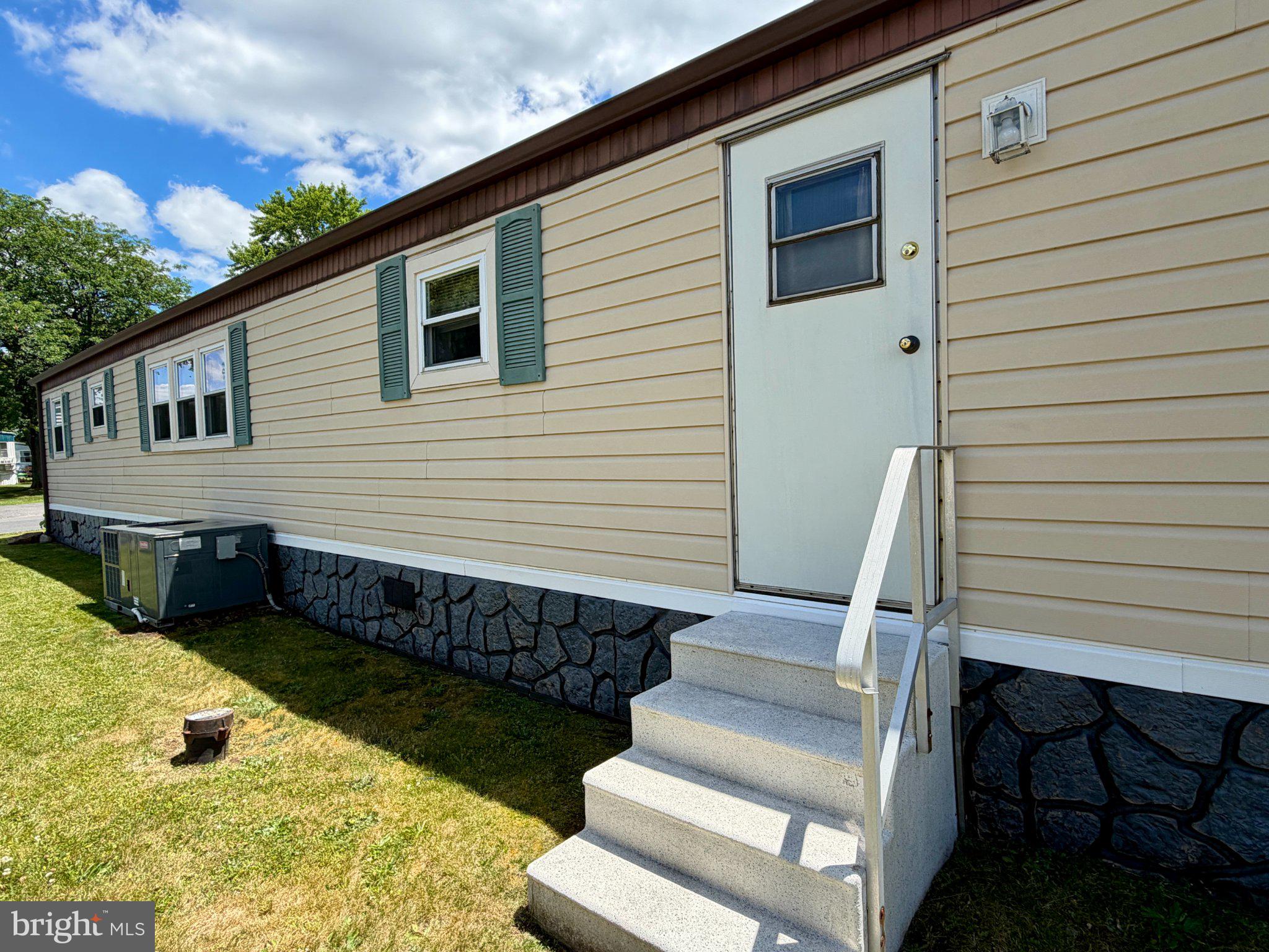 PENNWOOD CROSSING - Residential