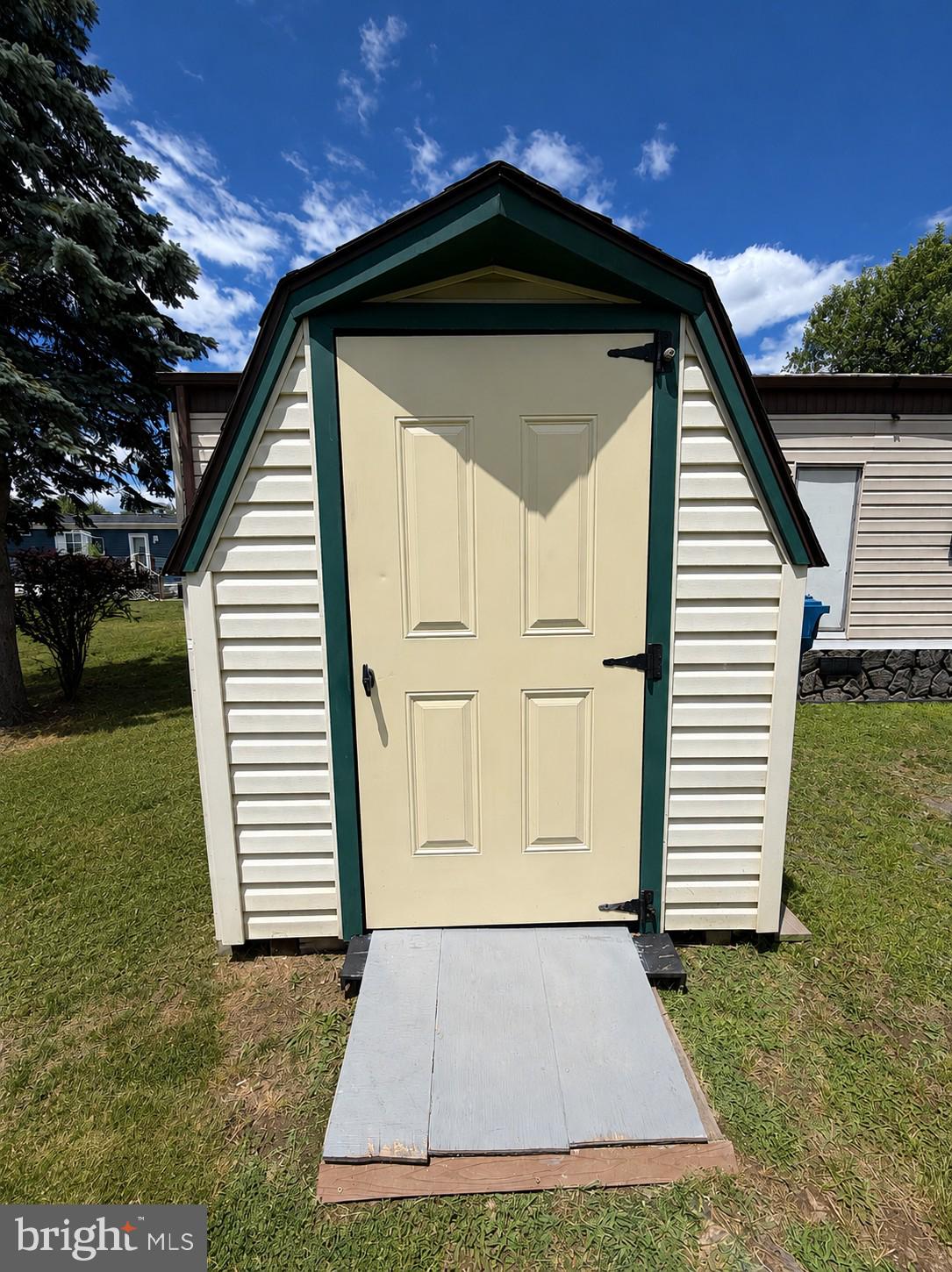 PENNWOOD CROSSING - Residential