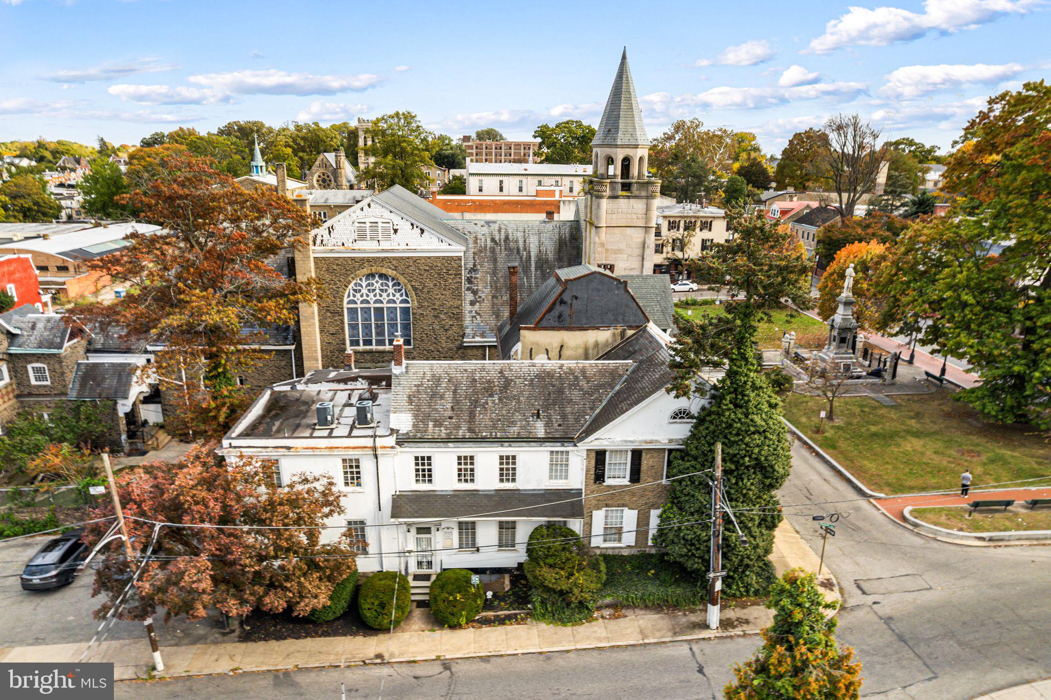GERMANTOWN - Commercial Sale