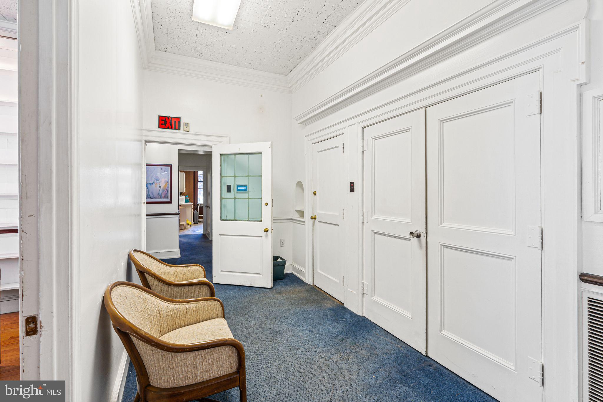 GERMANTOWN - Commercial Sale