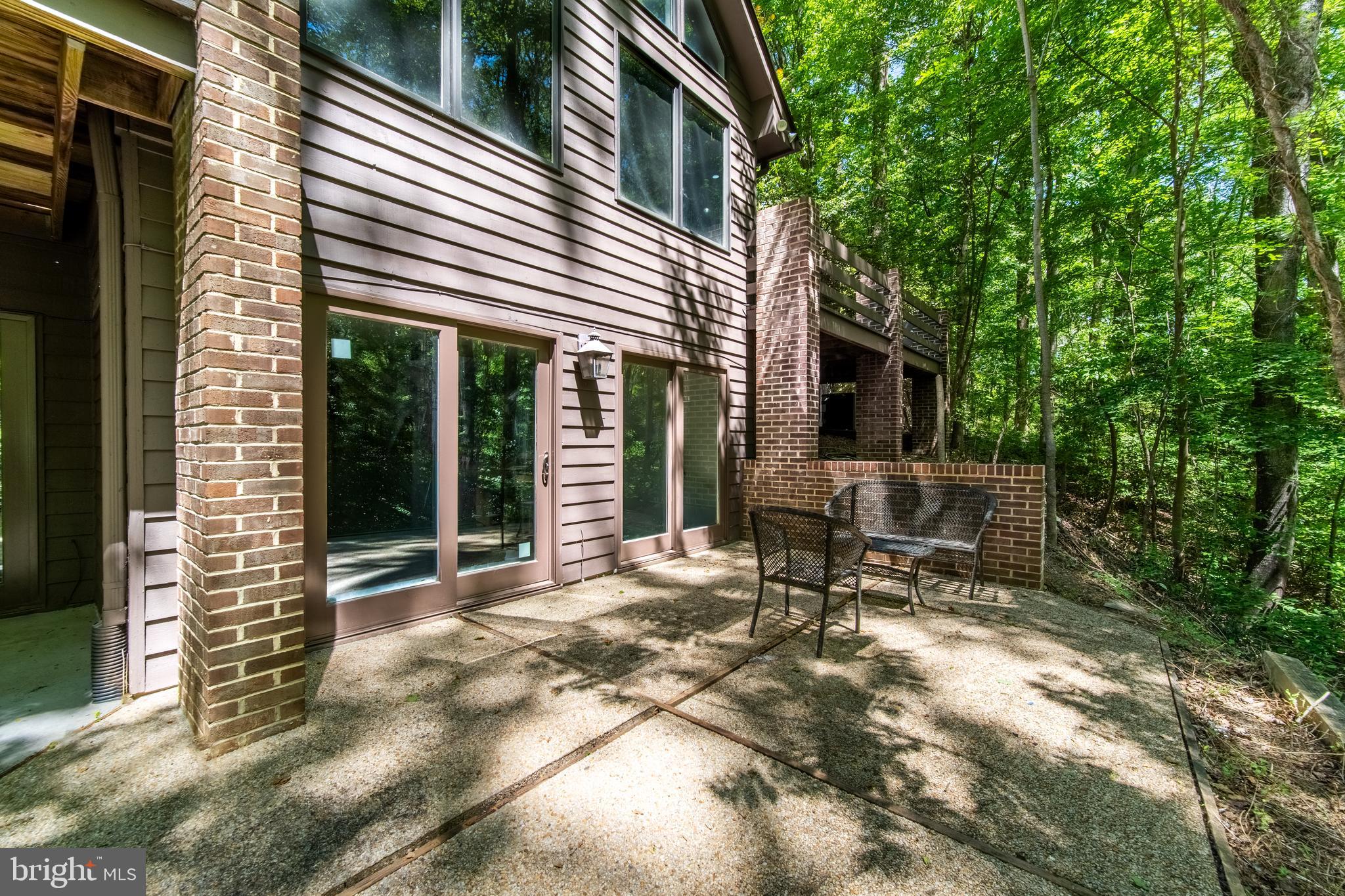 ROLLING HILLS - Residential