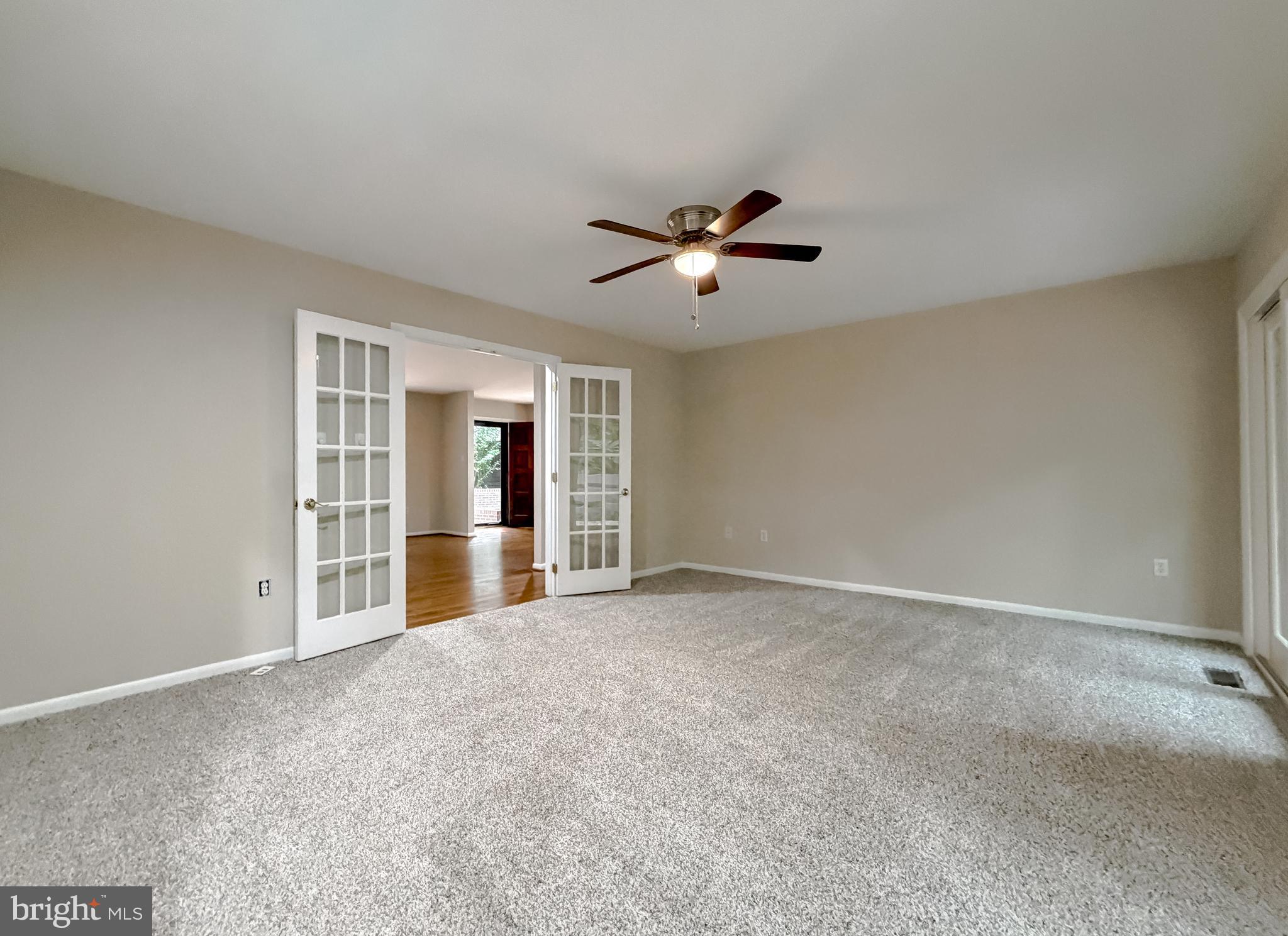 ROLLING HILLS - Residential