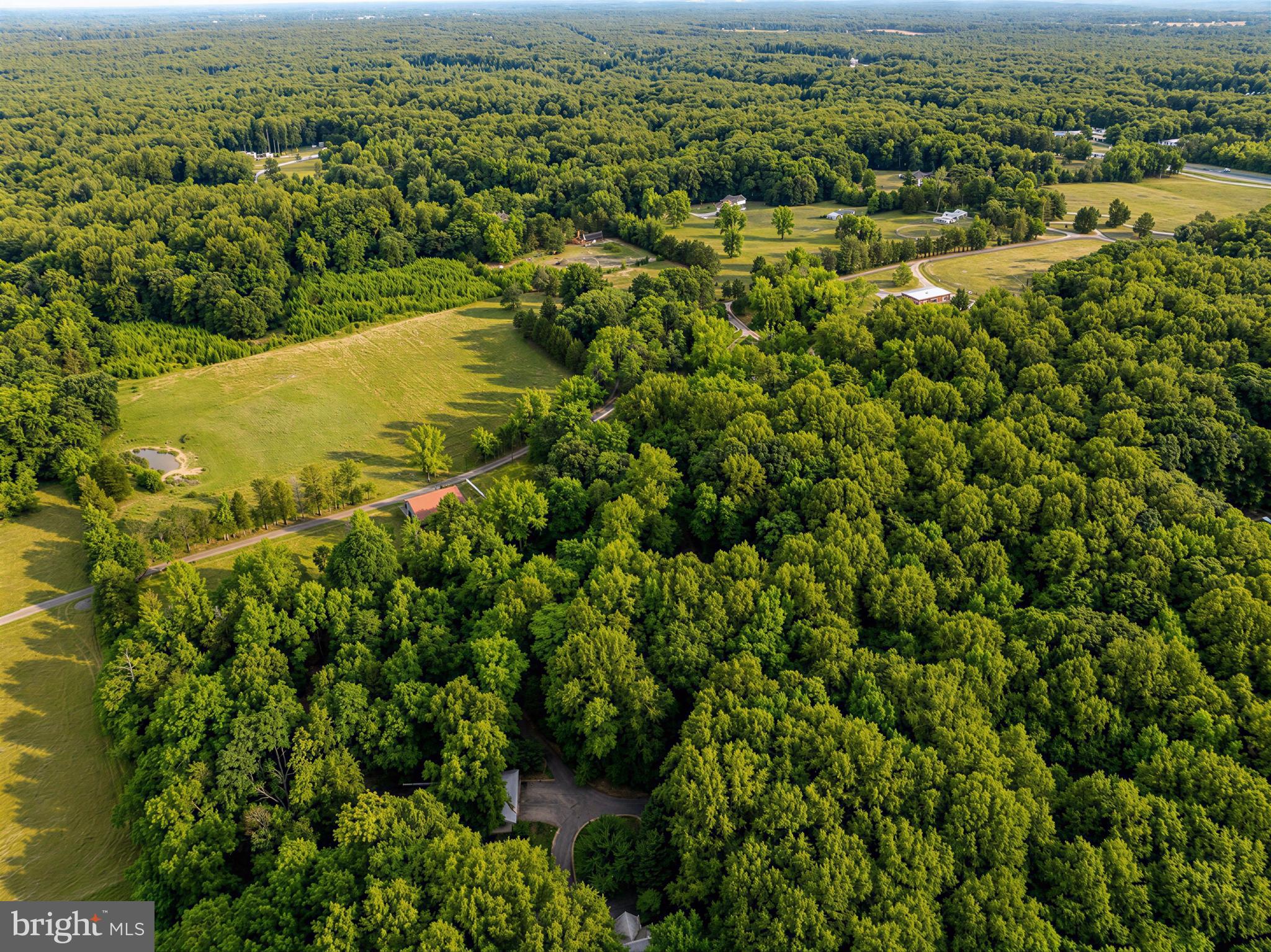 ROLLING HILLS - Residential