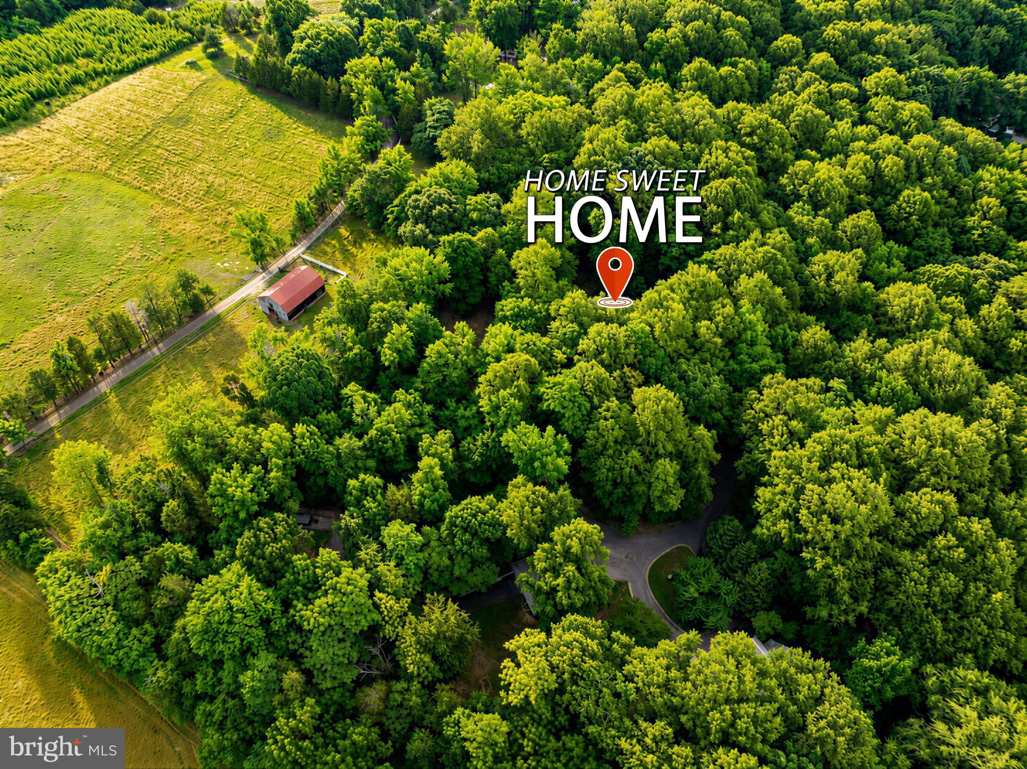 ROLLING HILLS - Residential