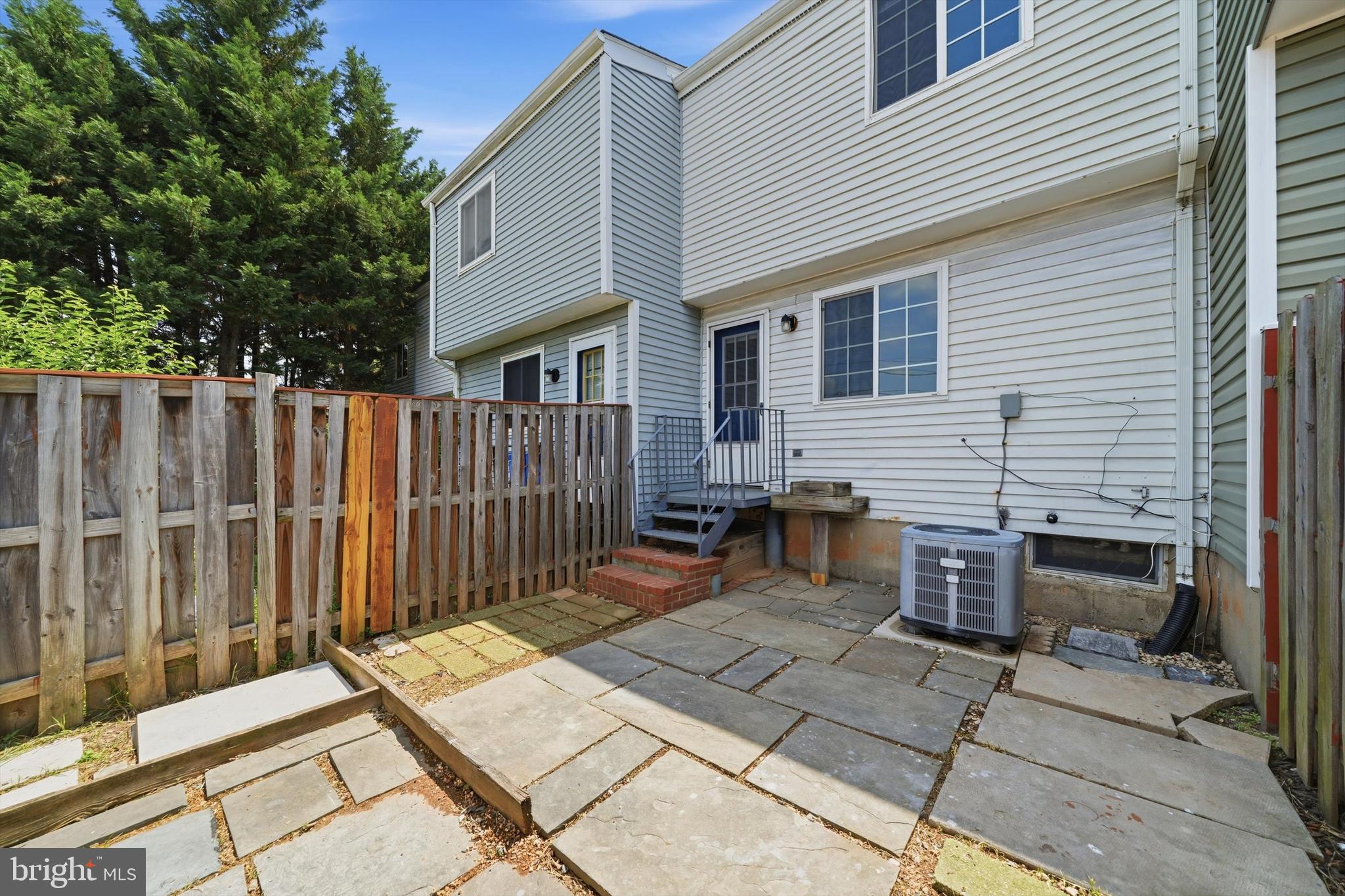 FAIRLAND - Residential